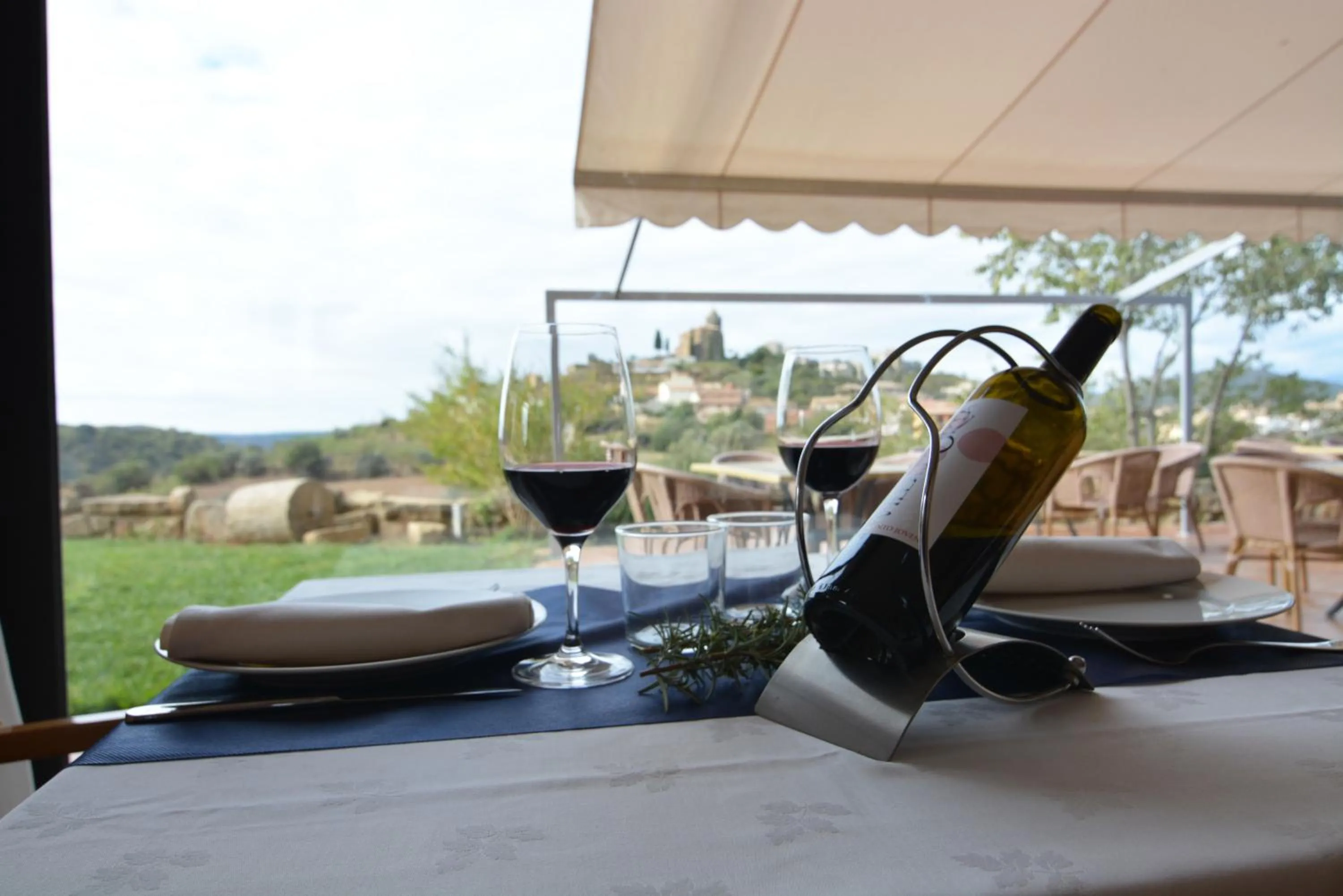 Restaurant/places to eat in Hotel Era Conte