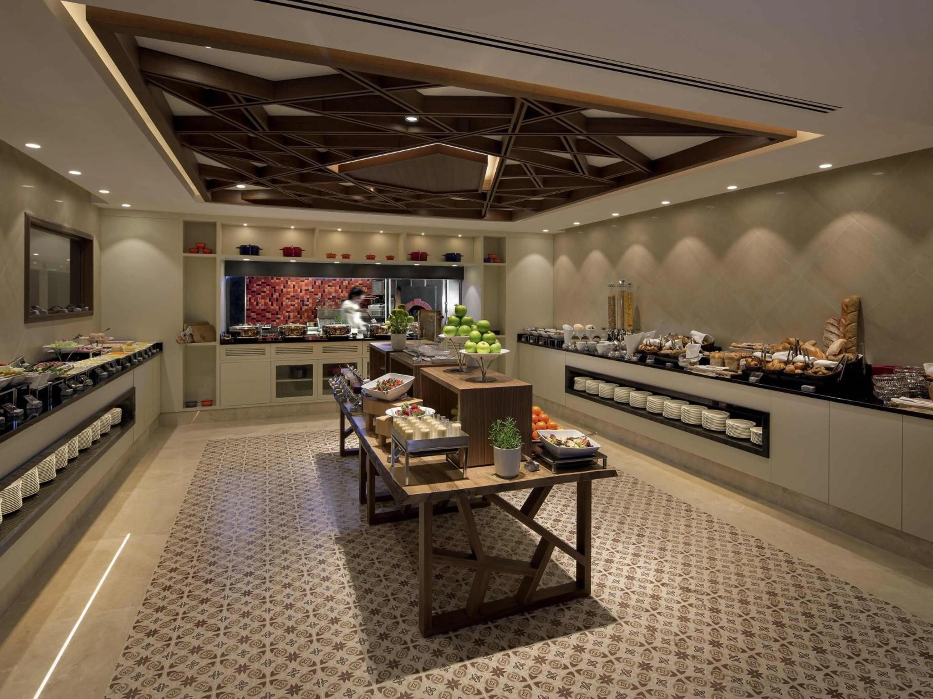 Restaurant/places to eat in Mövenpick Istanbul Hotel Golden Horn