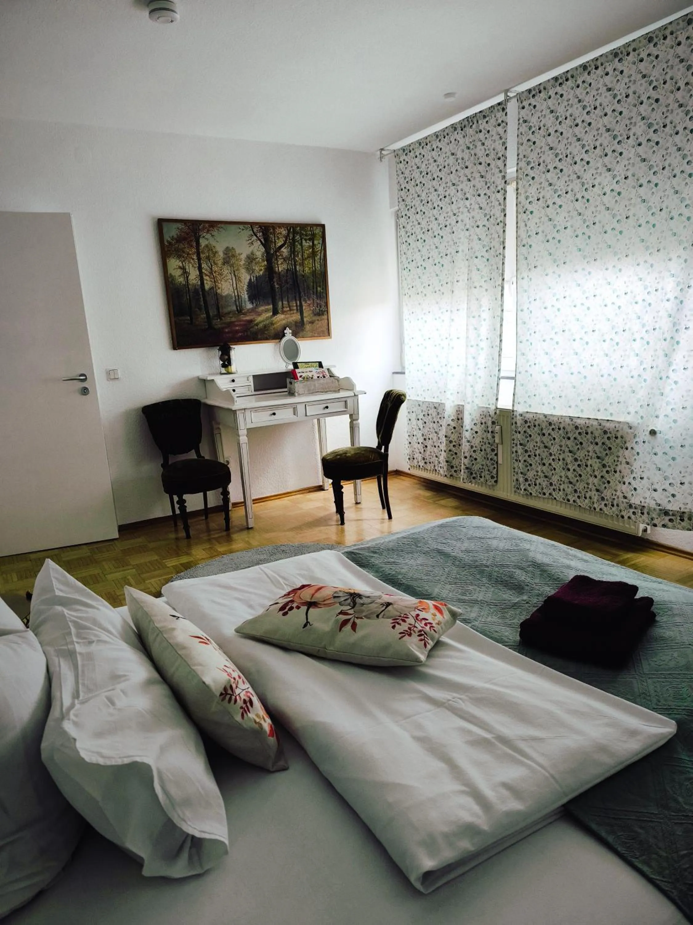 Bed in B&B MY PLACE mit Frühstückspaket - with Breakfastbox