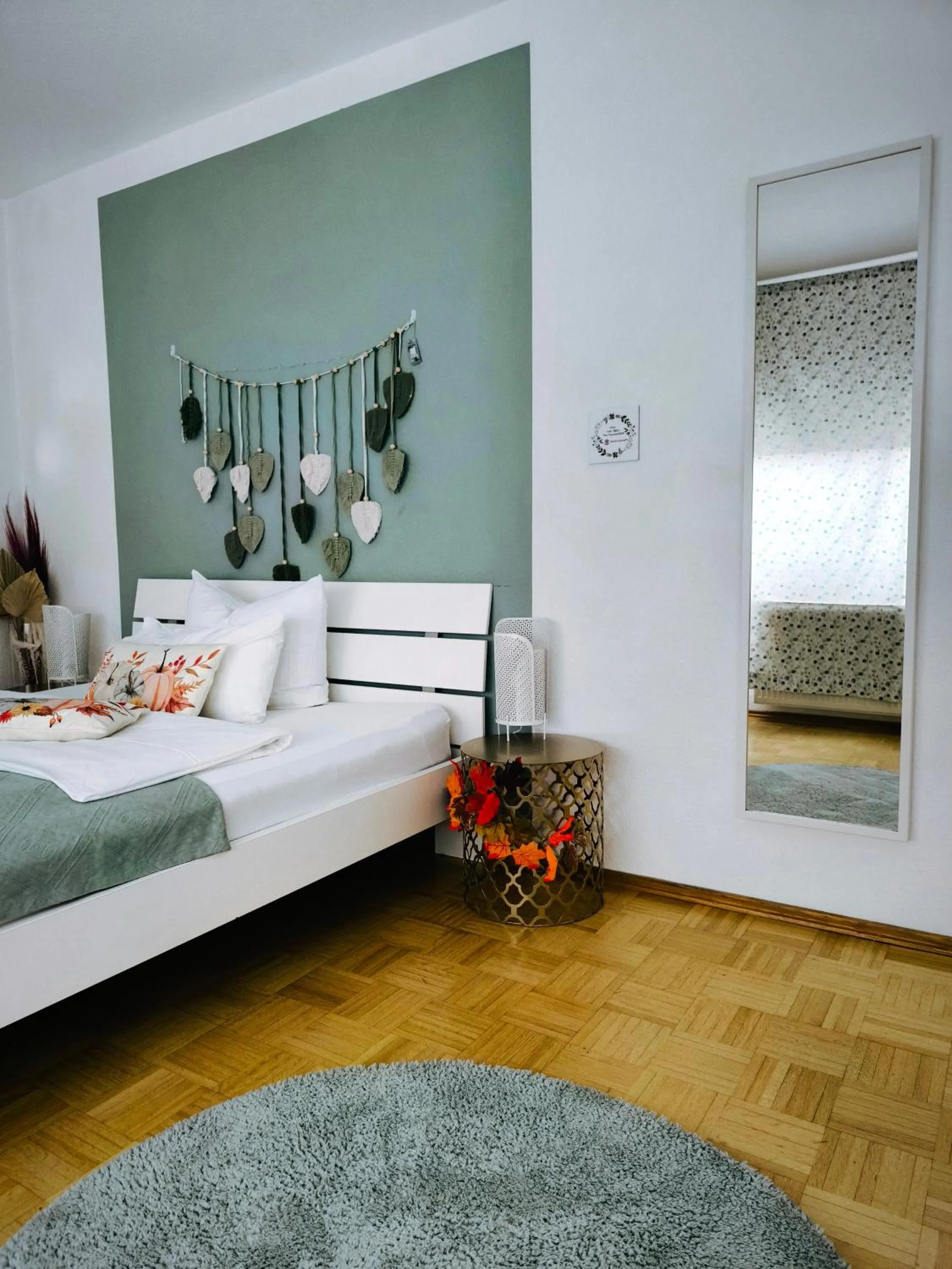 Bed in B&B MY PLACE mit Frühstückspaket - with Breakfastbox