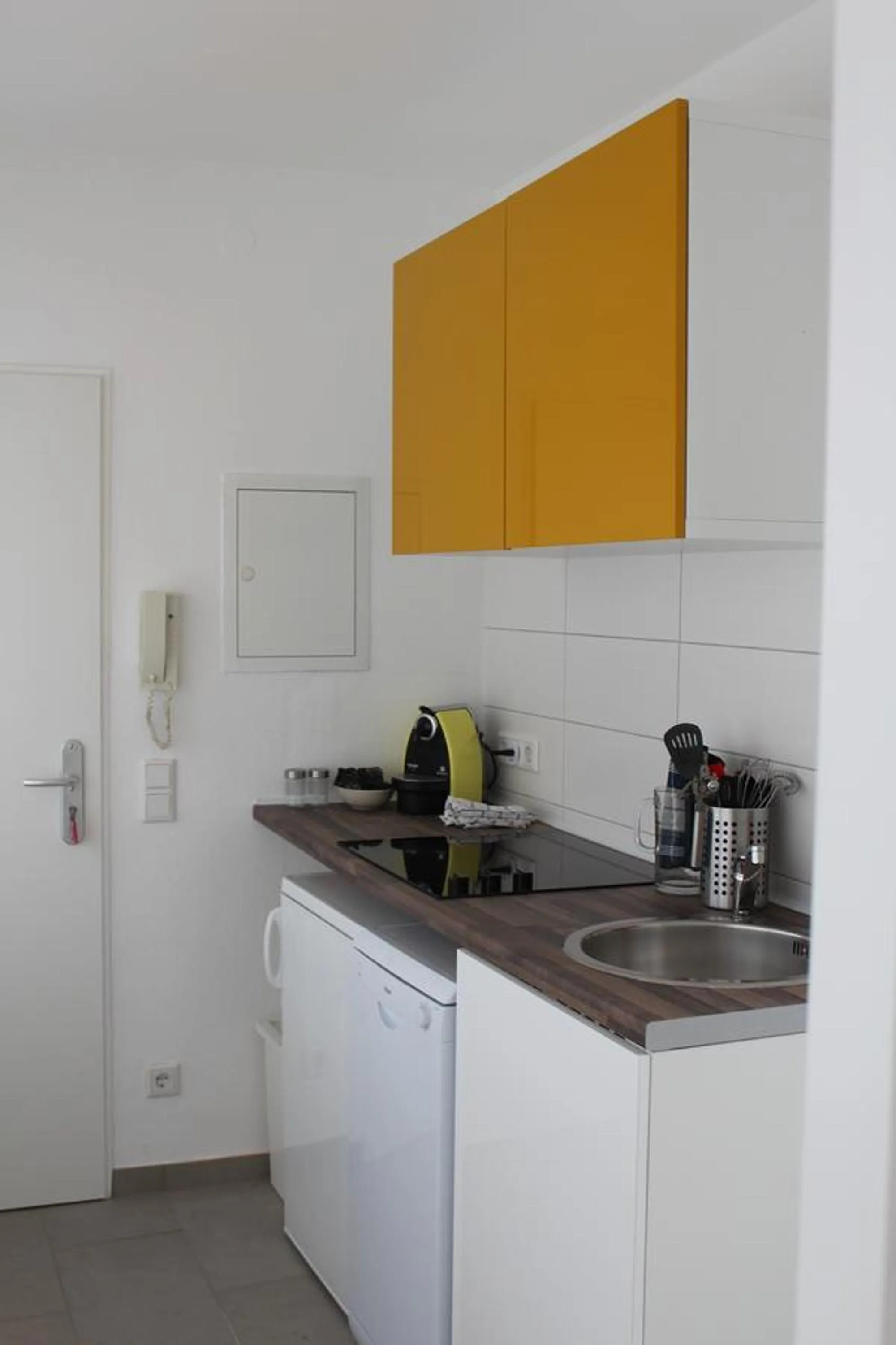 Kitchen or kitchenette in B&B MY PLACE mit Frühstückspaket - with Breakfastbox