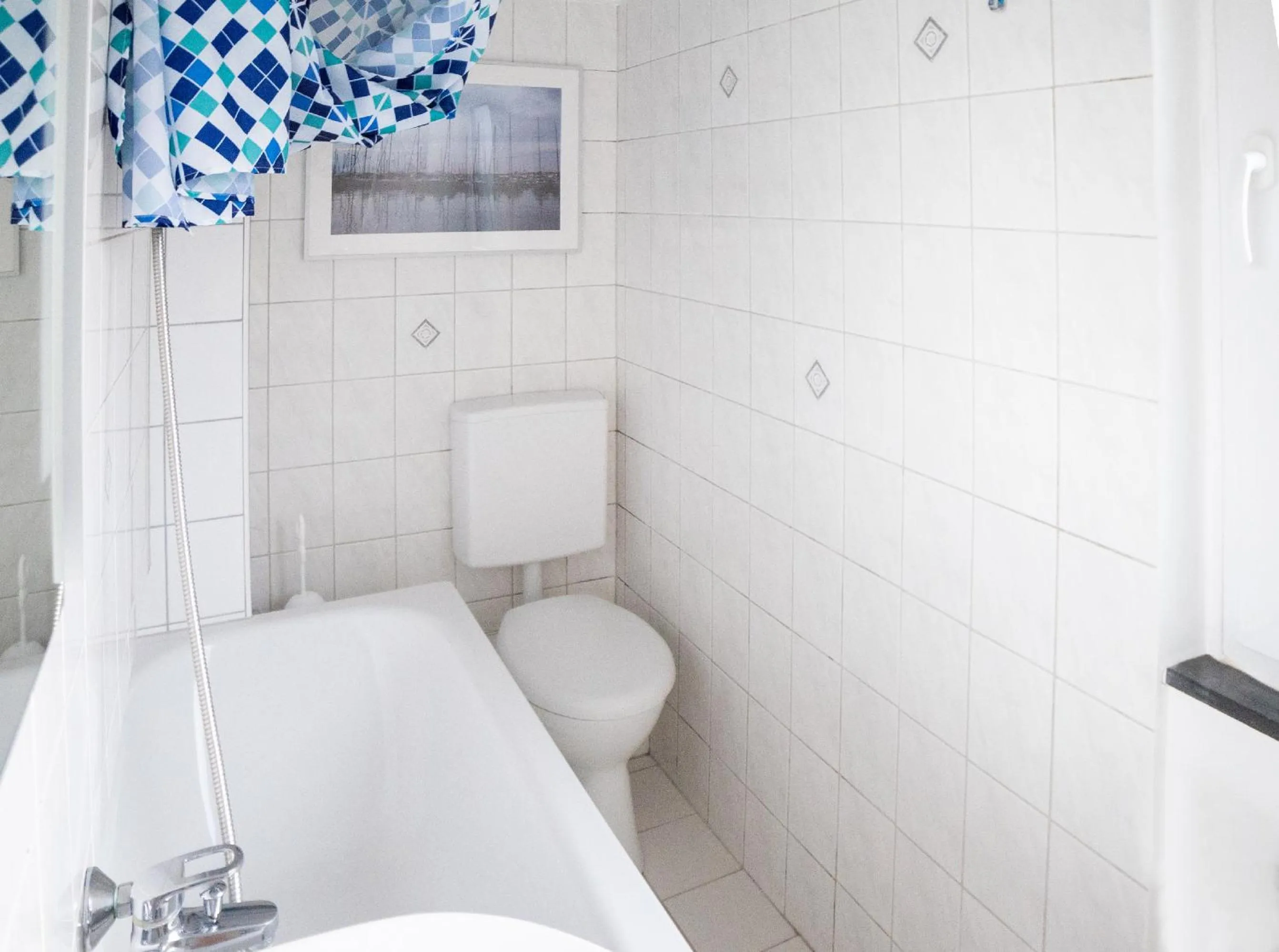 Bathroom in B&B MY PLACE mit Frühstückspaket - with Breakfastbox