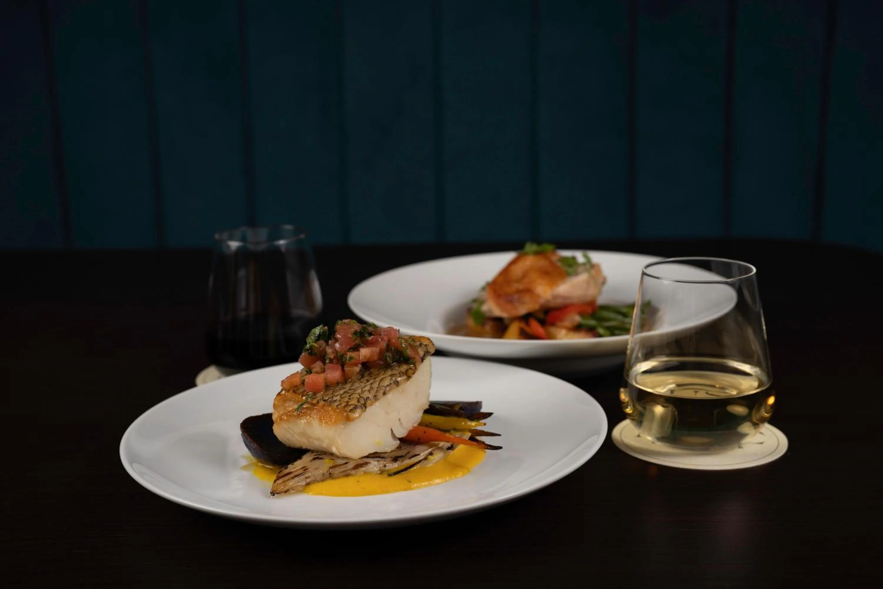 Food and drinks in Toor Hotel Toronto, Part Of Jdv By Hyatt