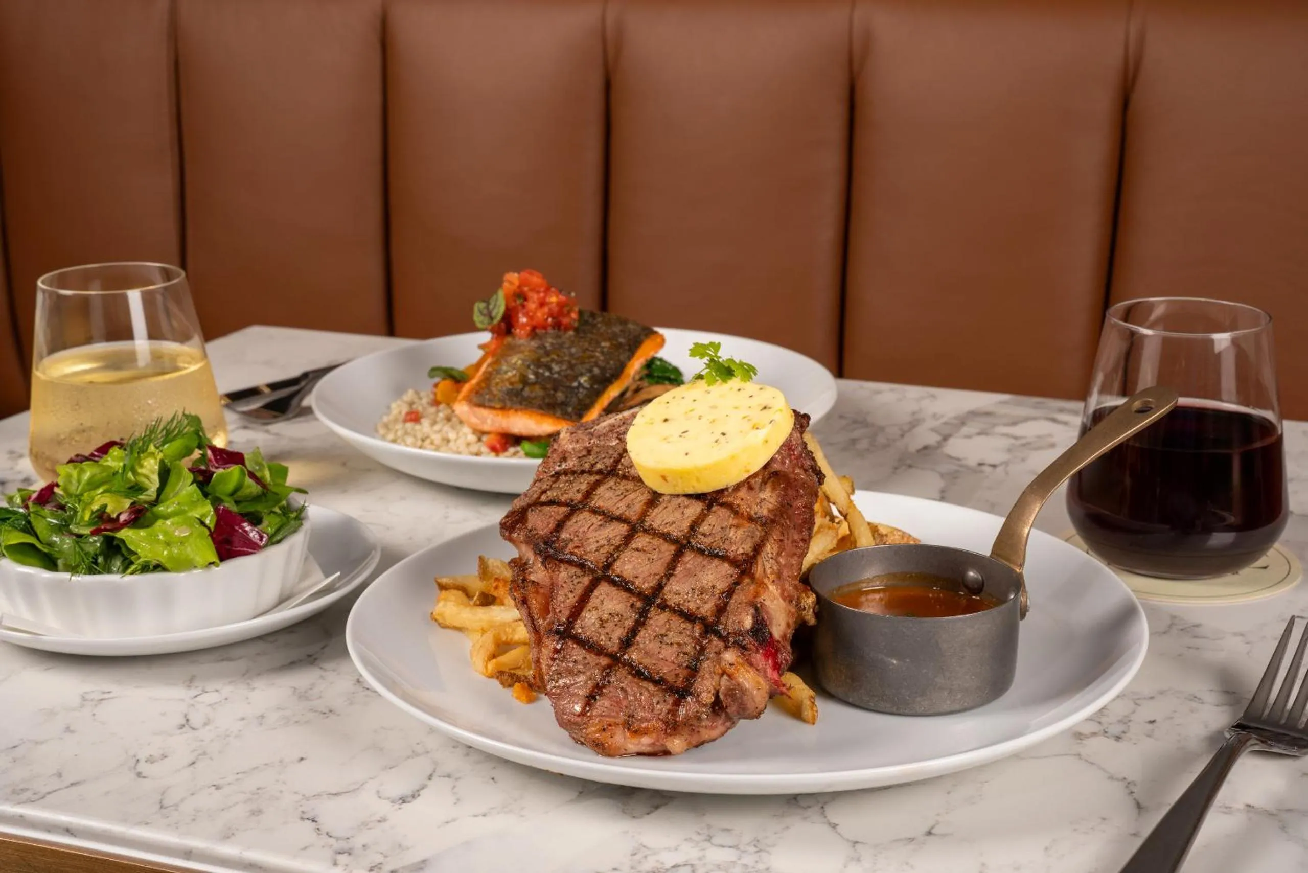 Restaurant/places to eat in Toor Hotel Toronto, Part Of Jdv By Hyatt