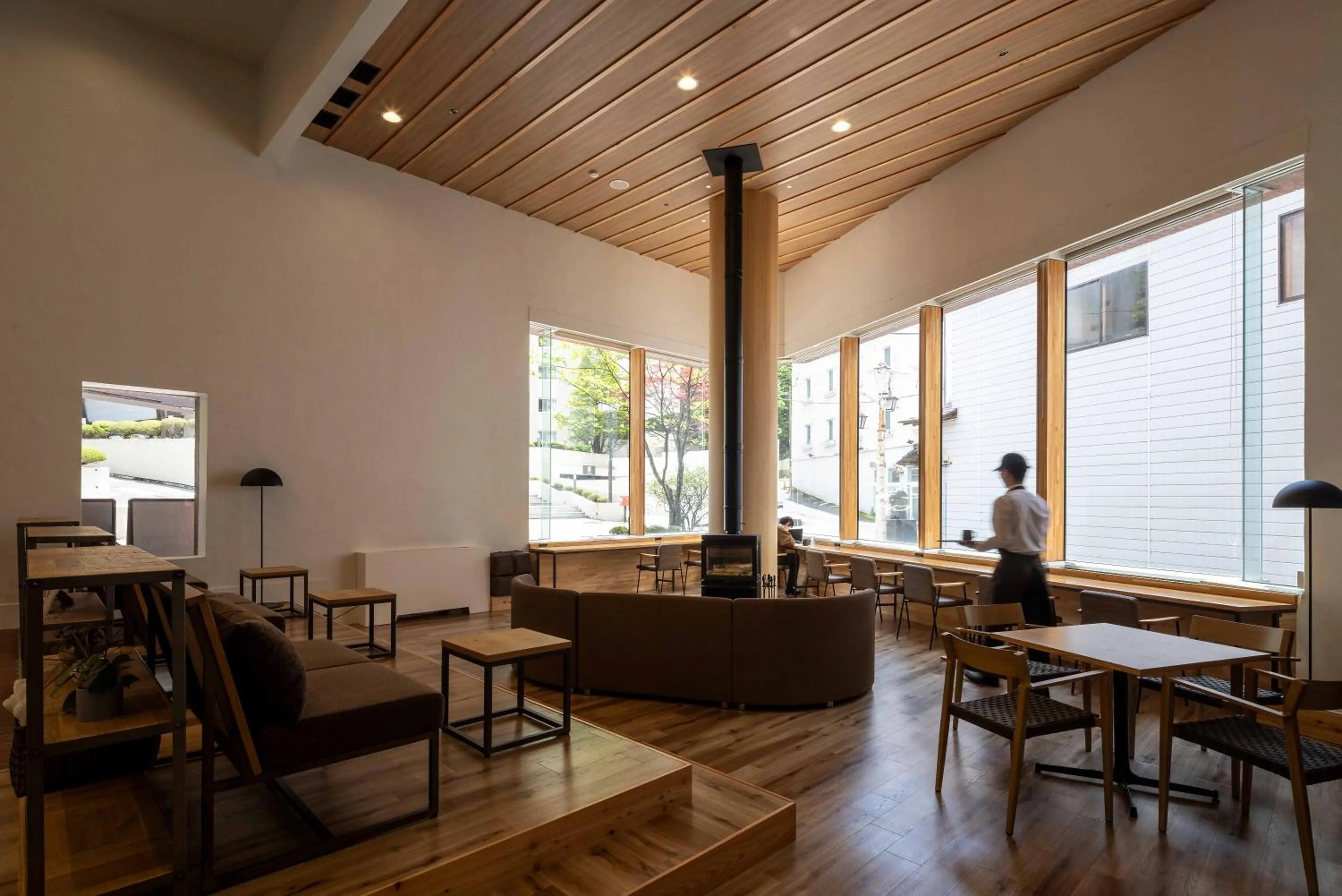 Restaurant/places to eat in adex Inn