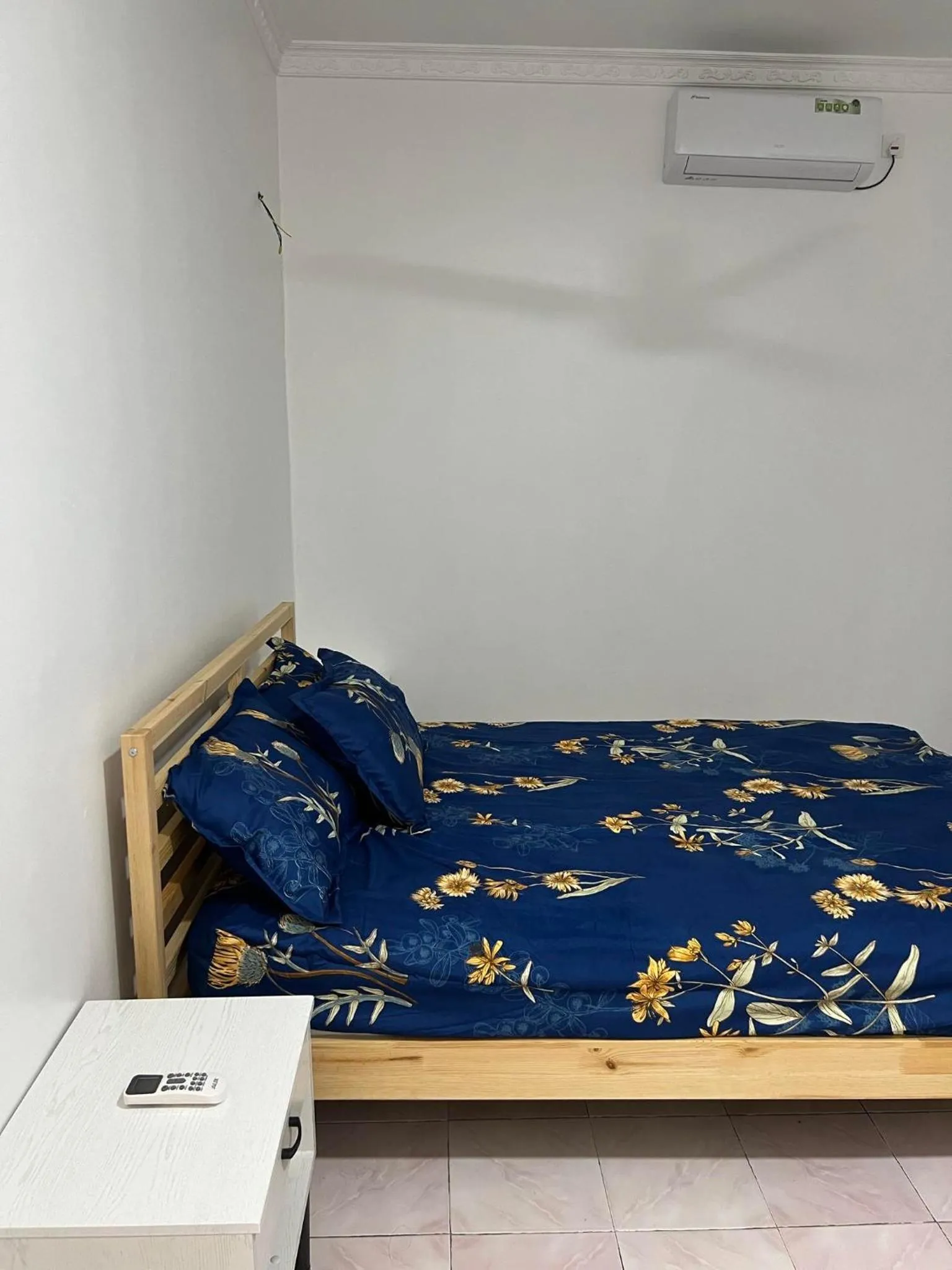 Bed in Bon Abri Maldives