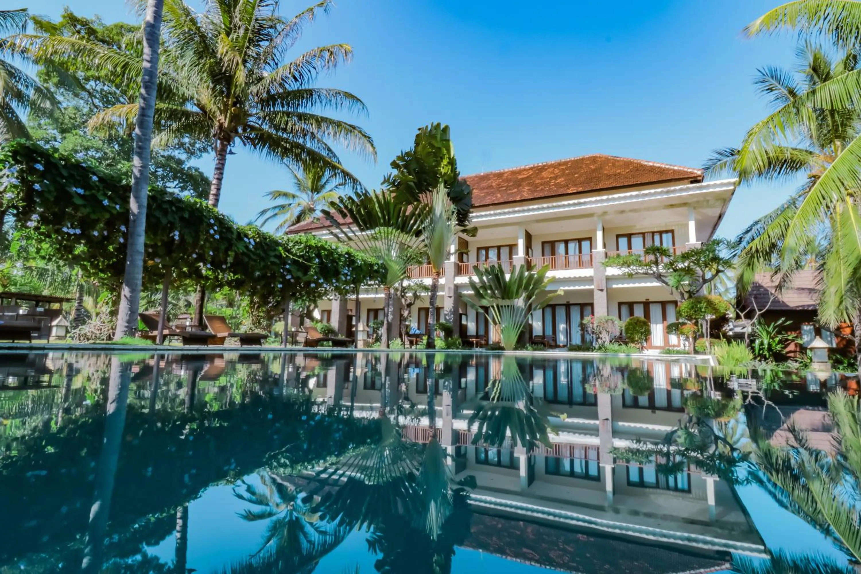 Pool view in Mina Tanjung Hotel