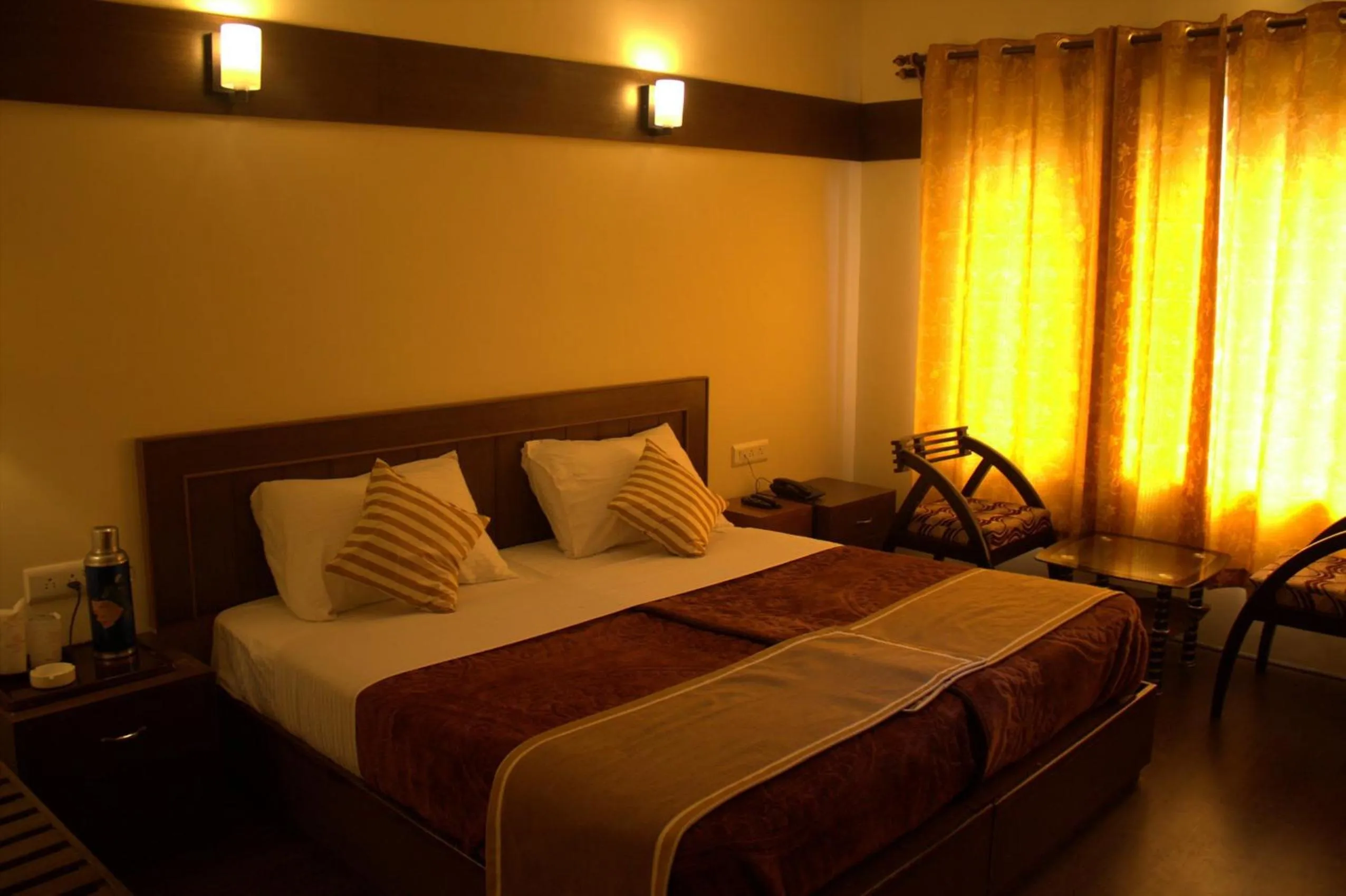 Bed in Ladakh Himalayan Retreat