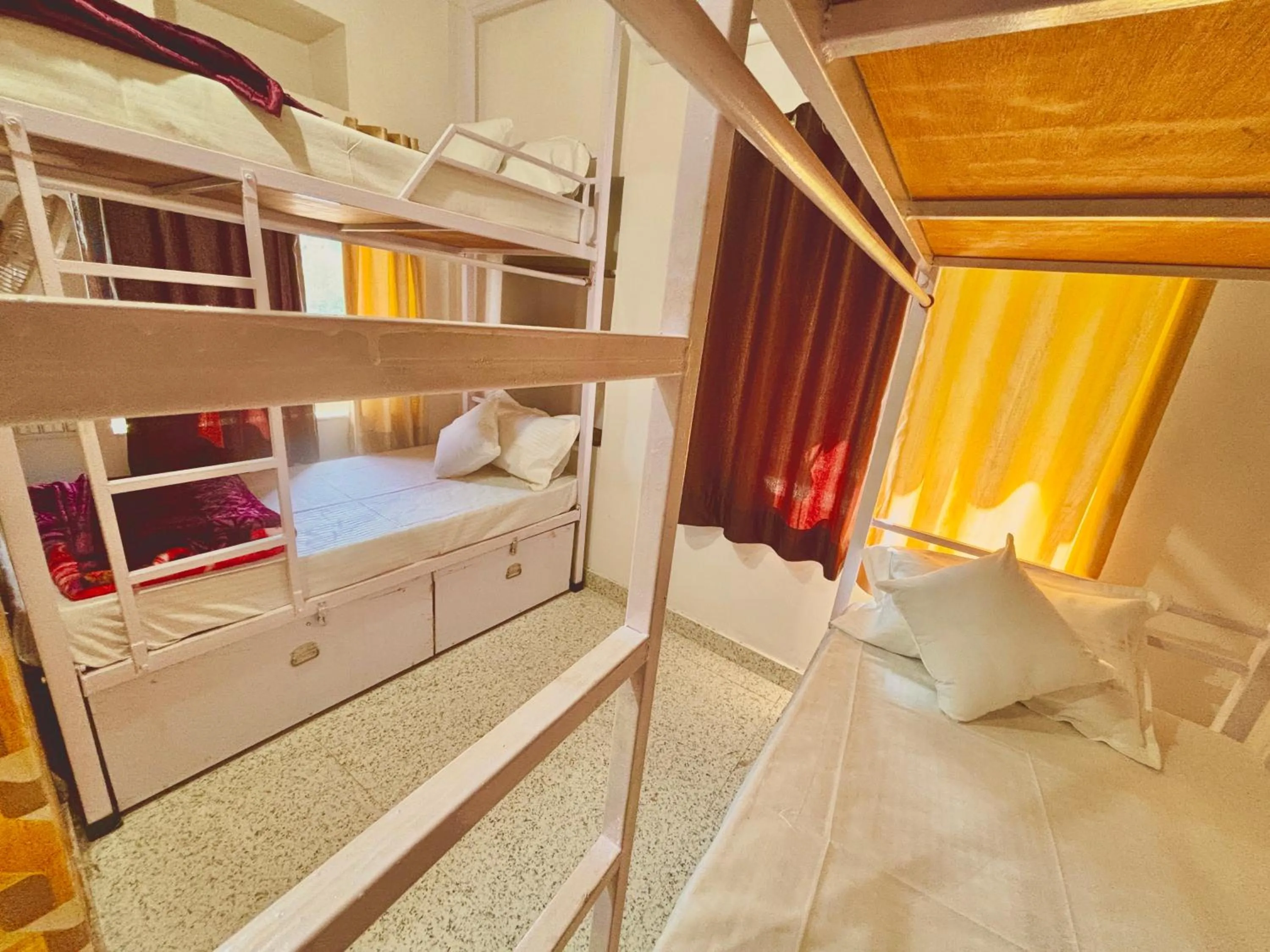 Bed in Multiple Stories, Udaipur