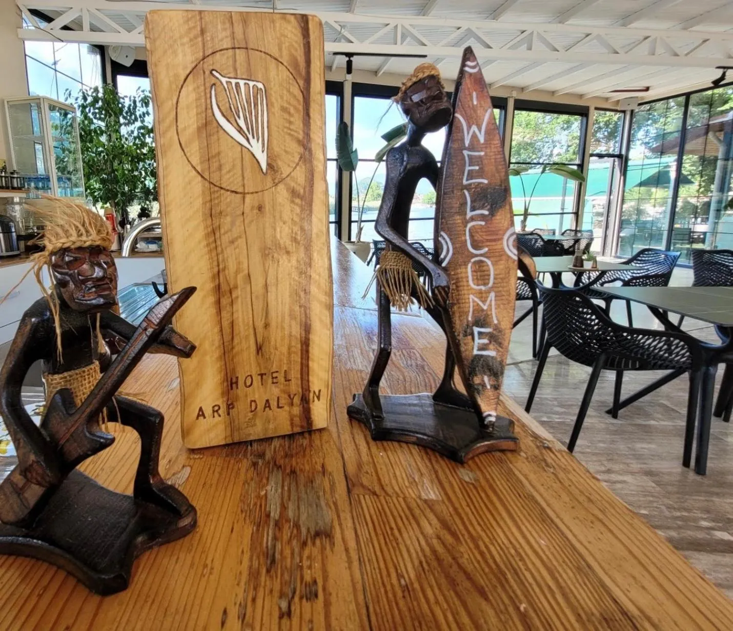 Restaurant/places to eat in Arp Dalyan