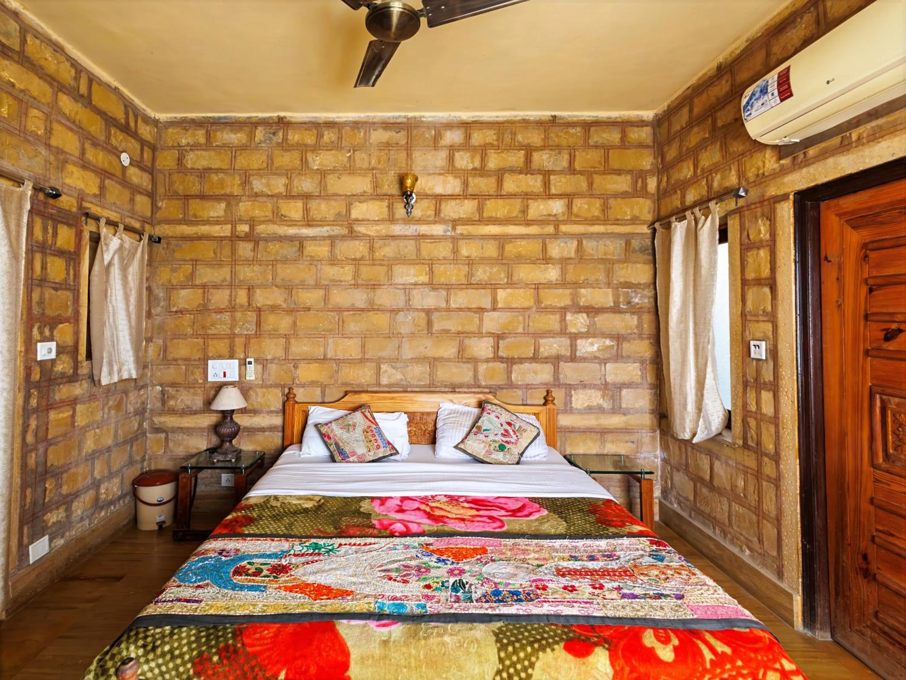 Bed in Hotel The Silk Route