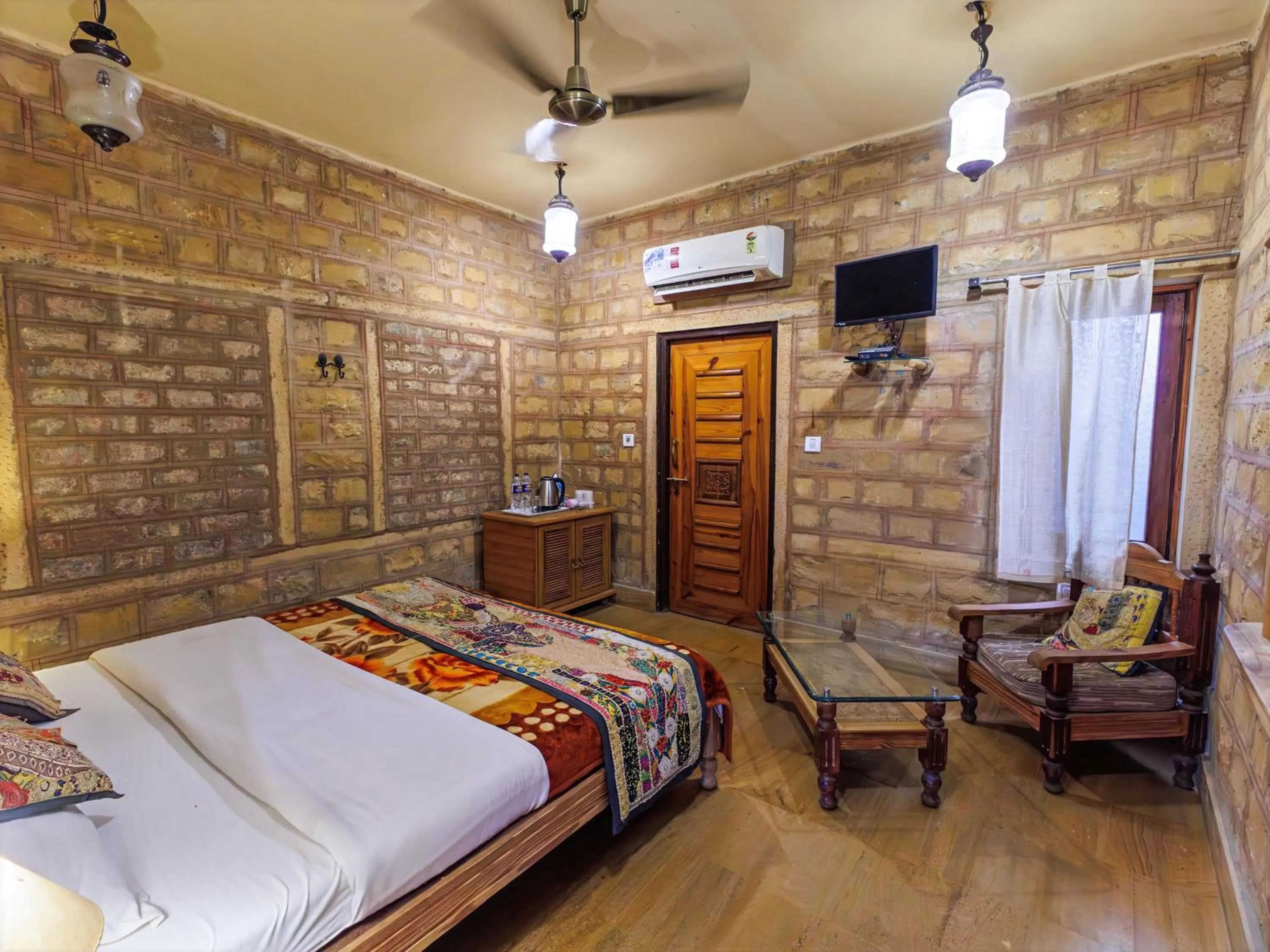 Bed in Hotel The Silk Route