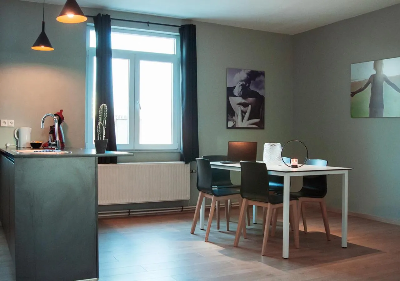 Kitchen or kitchenette in Smartflats - Gaité