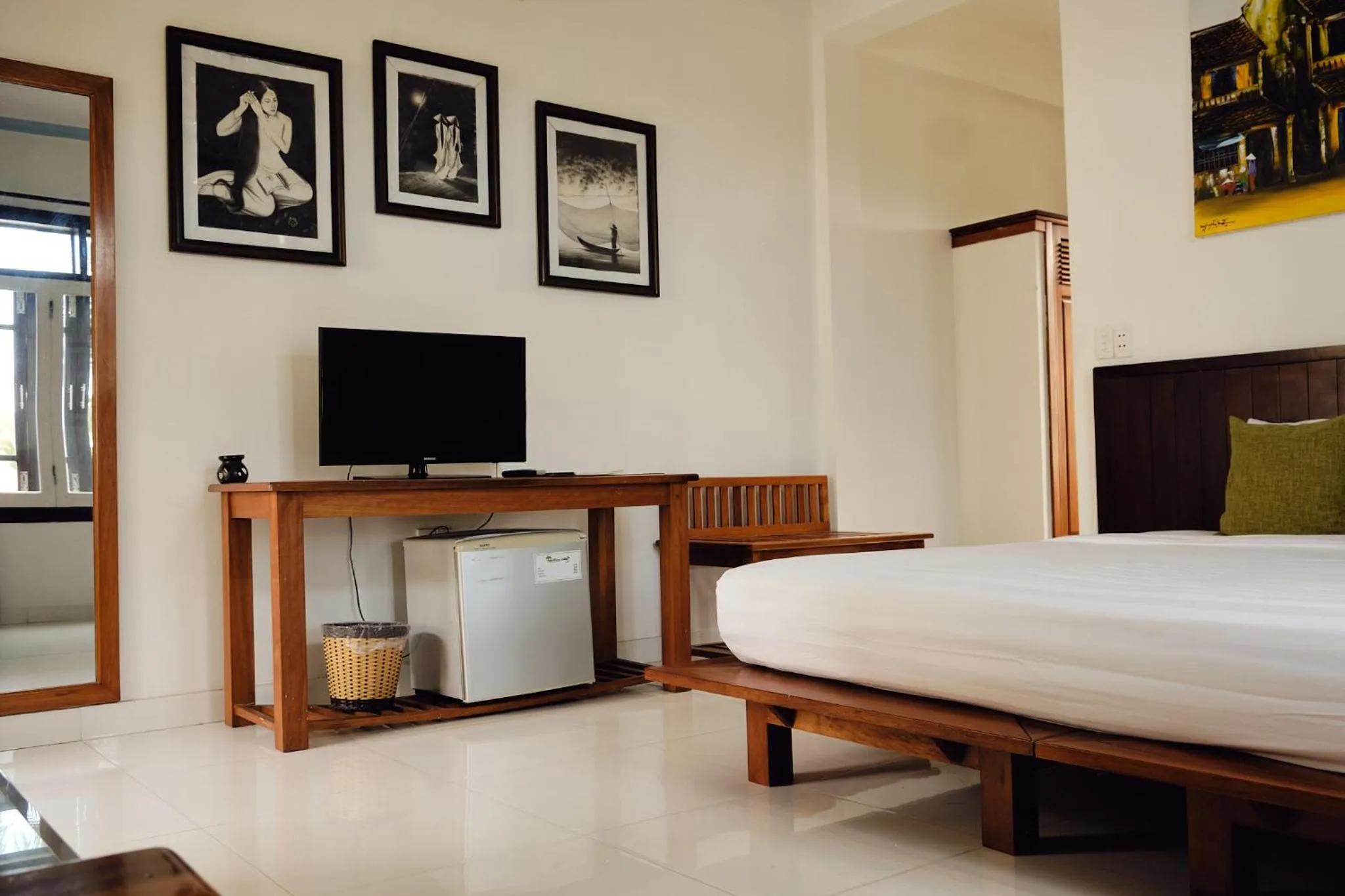 TV and multimedia, Bed in Hoi An Holiday Villa