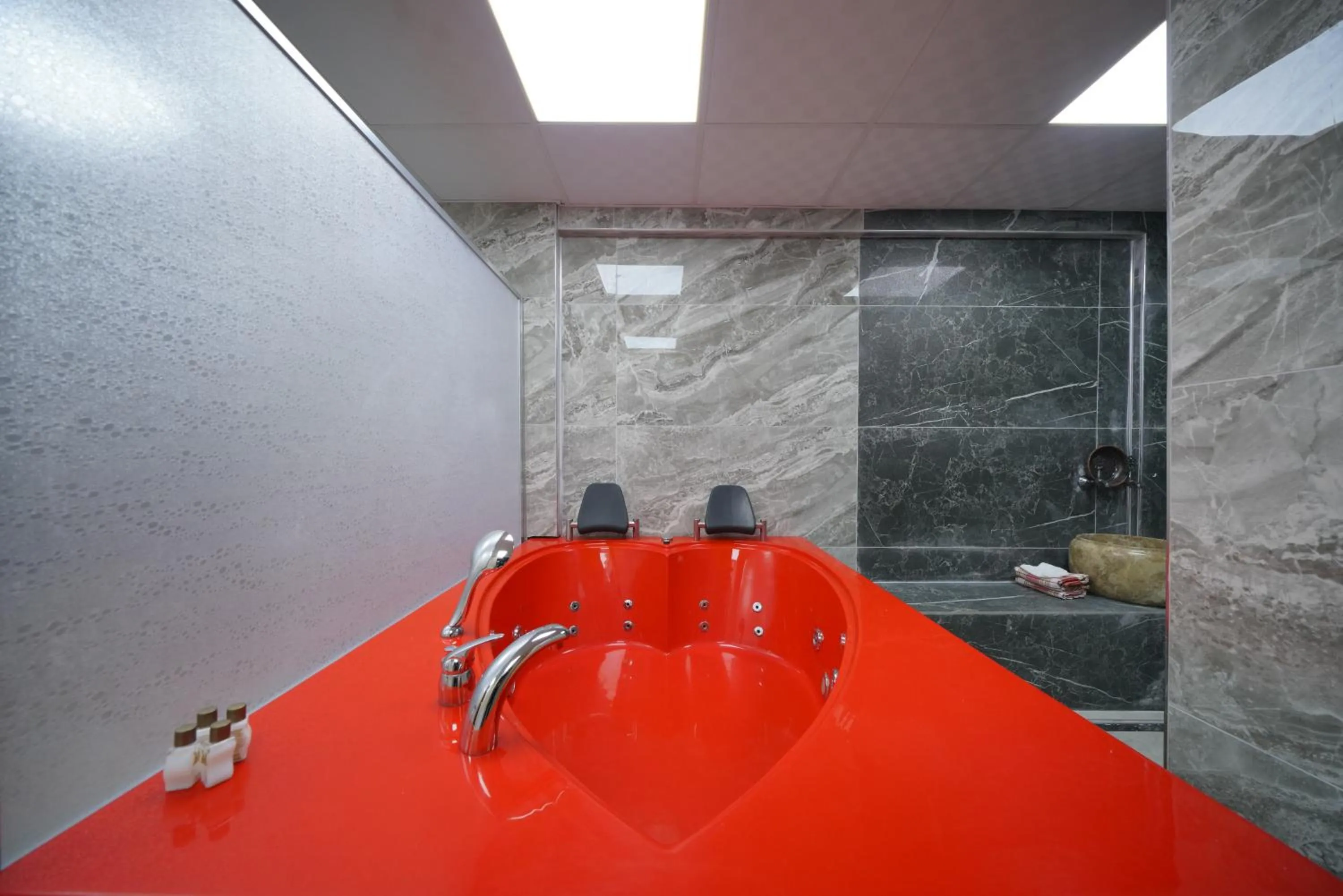 Hot Tub in Goreme Cave Rooms&Pool