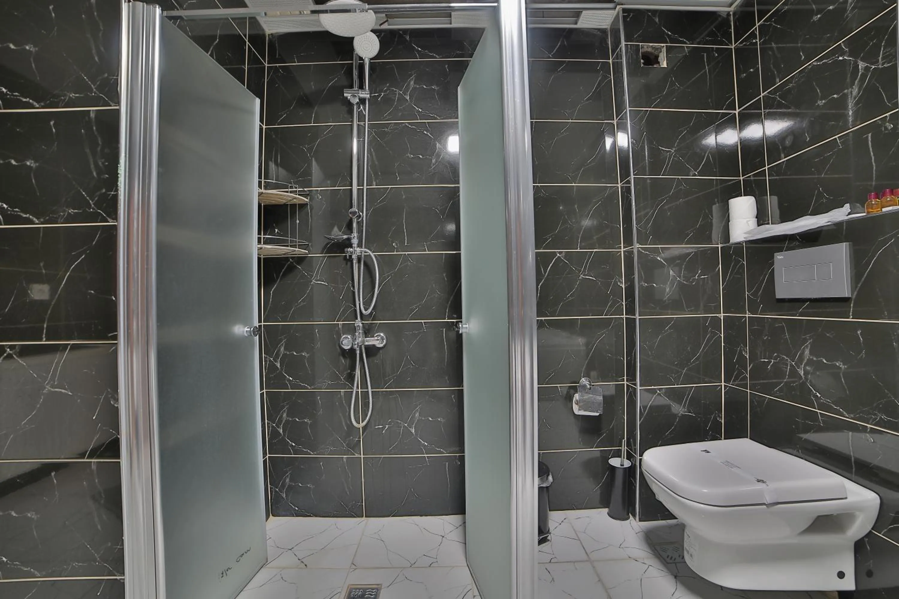 Shower in Goreme Cave Rooms&Pool