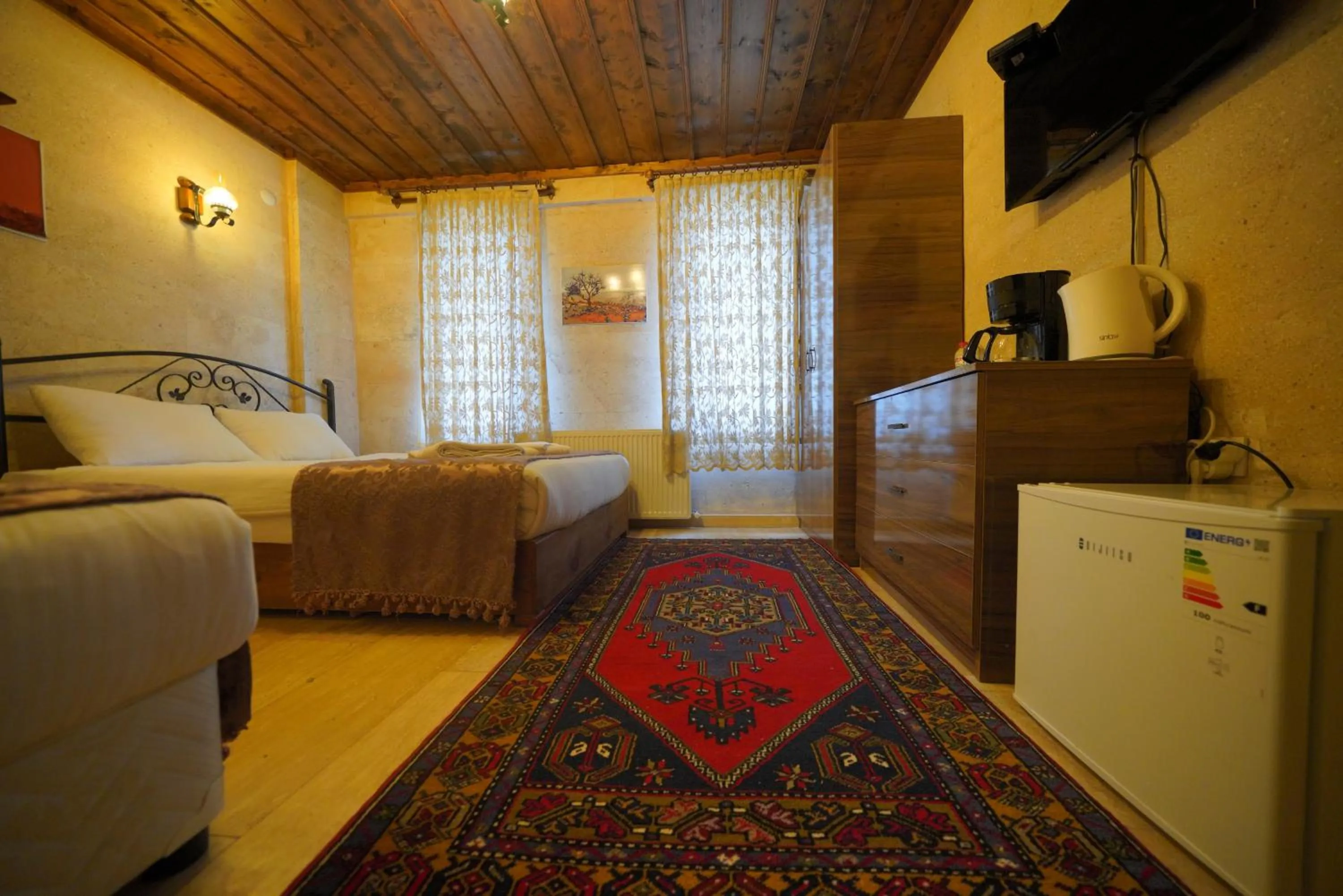 TV and multimedia, Bed in Goreme Cave Rooms&Pool