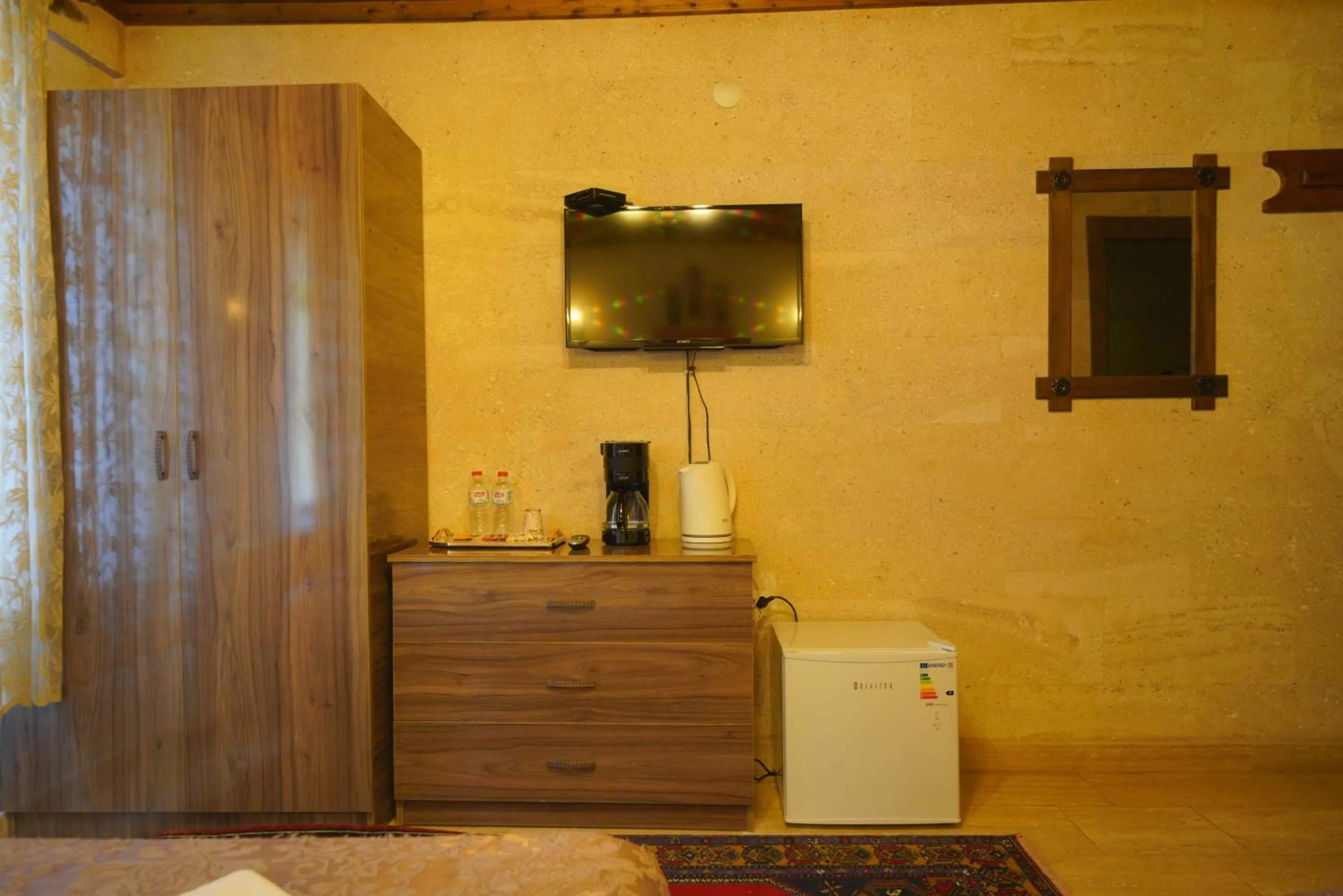 TV and multimedia in Goreme Cave Rooms&Pool