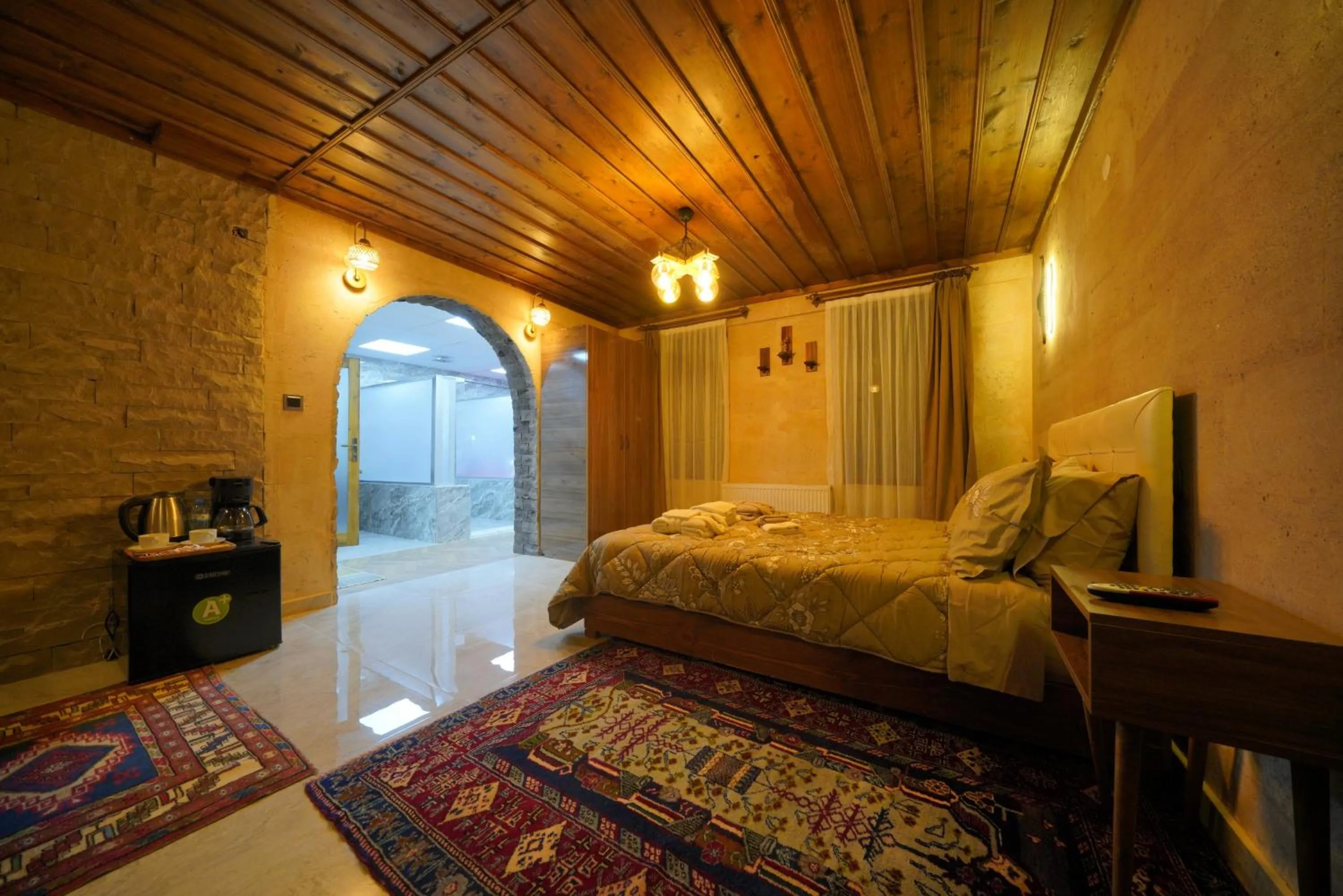 Photo of the whole room, Bed in Goreme Cave Rooms&Pool