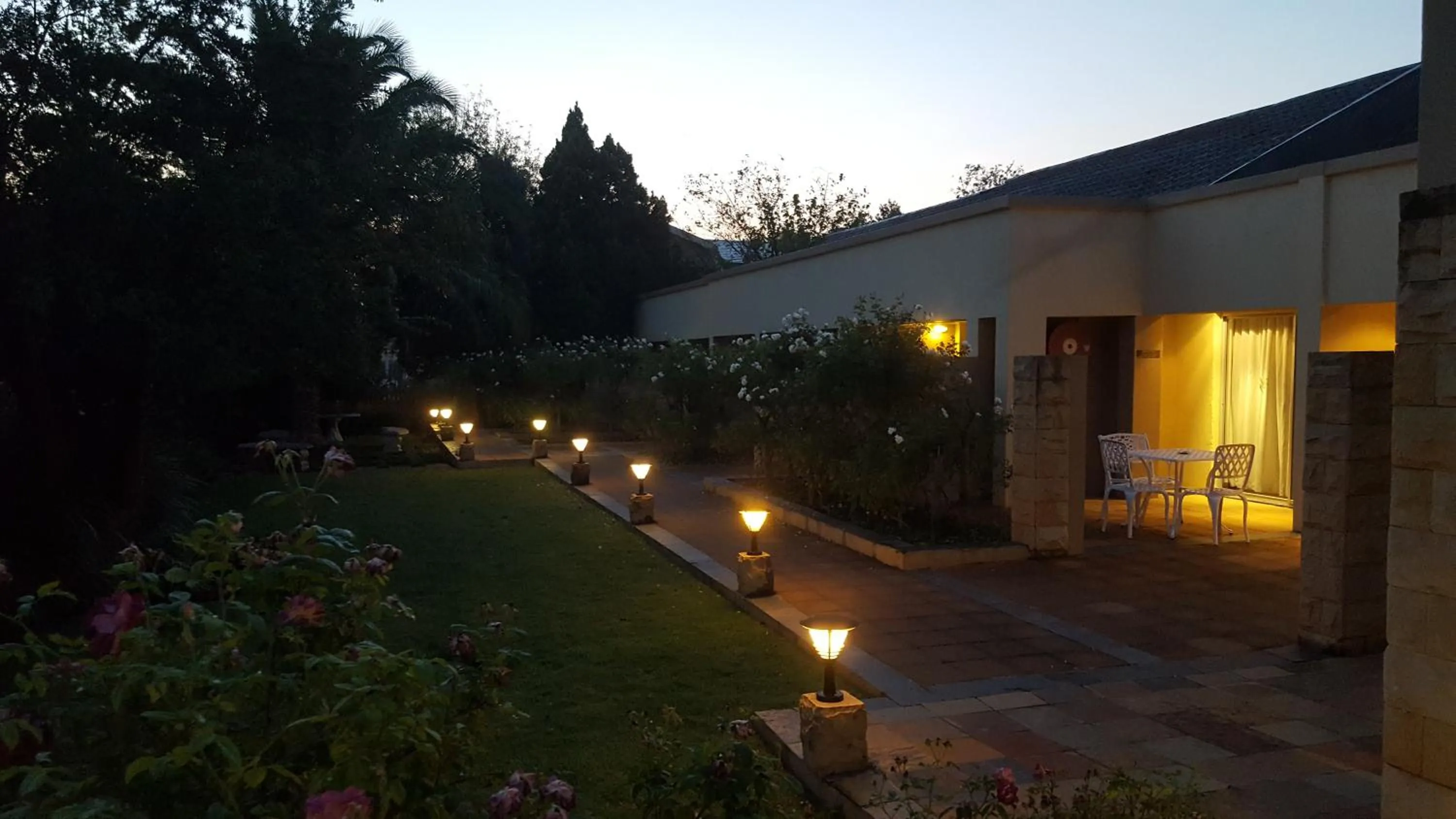 Garden in Acacia Lodge