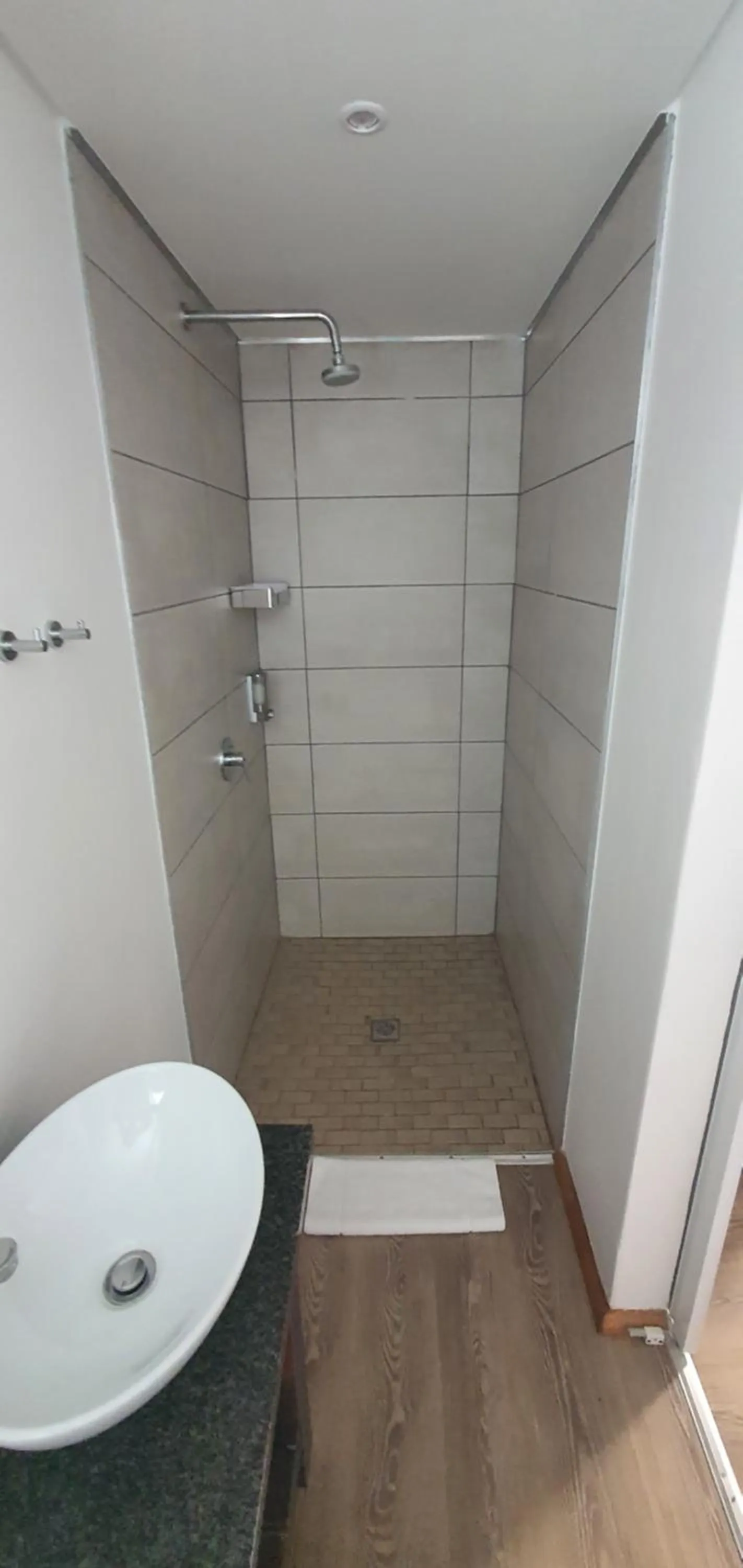 Shower in Acacia Lodge