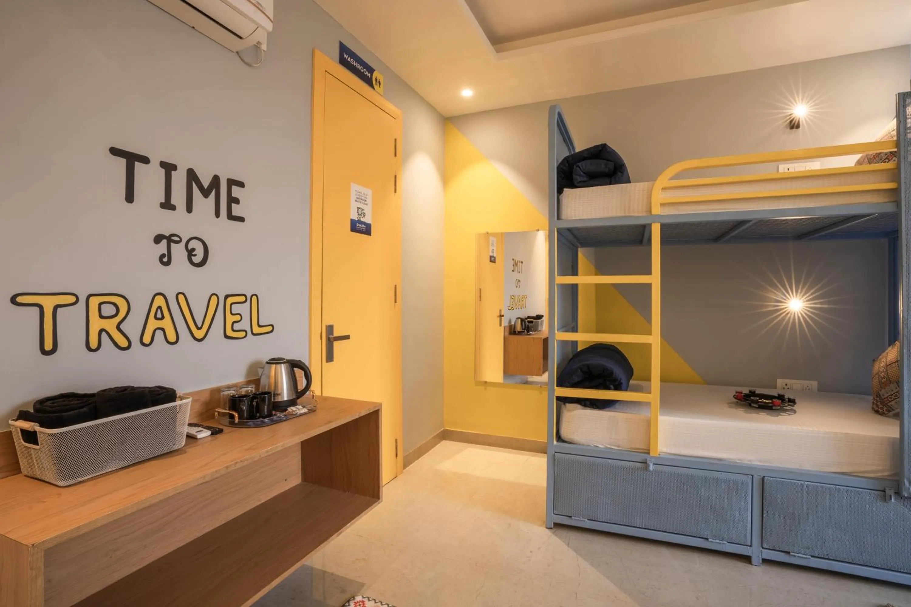 Bed in Shalom Backpackers Jaipur