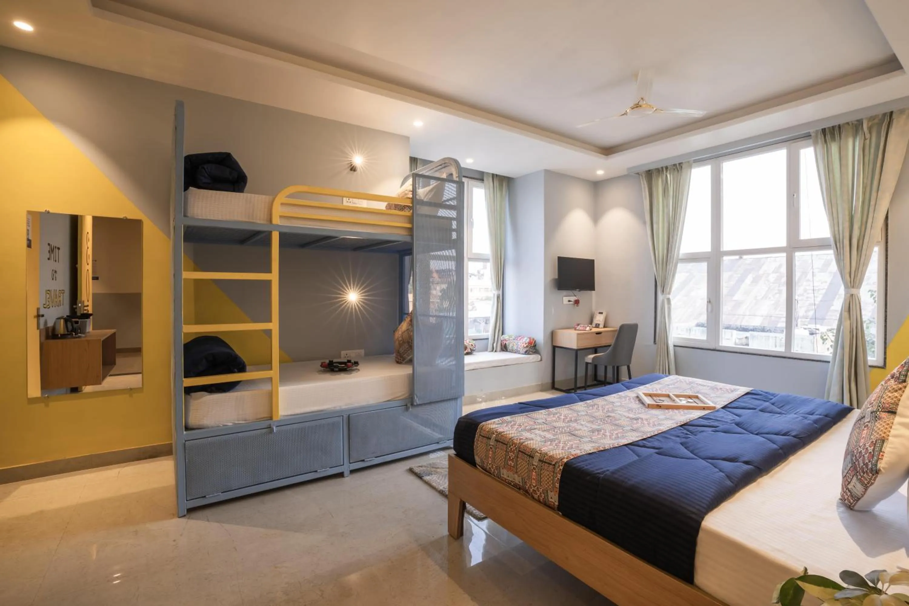 Bed in Shalom Backpackers Jaipur