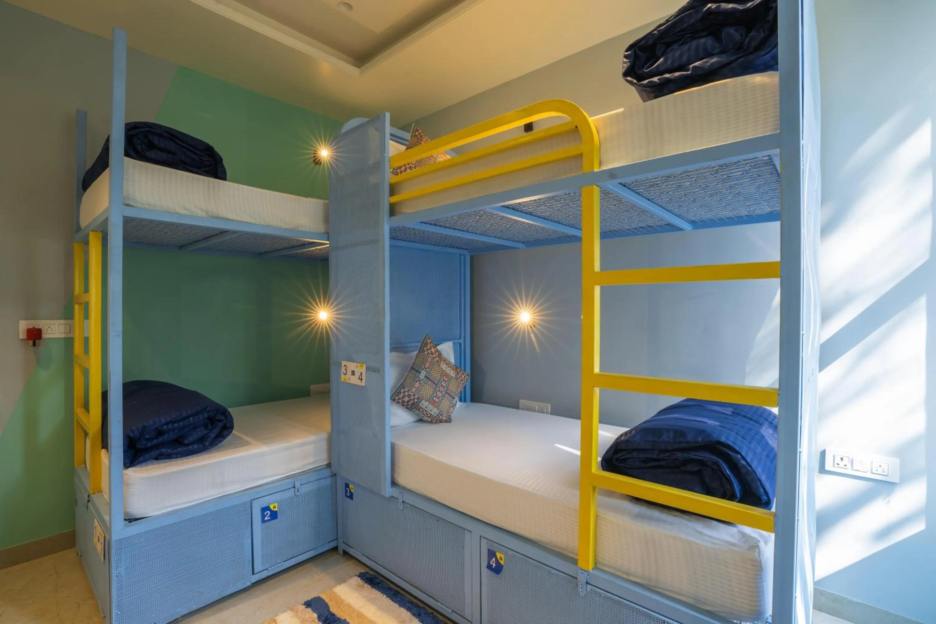 Bed in Shalom Backpackers Jaipur