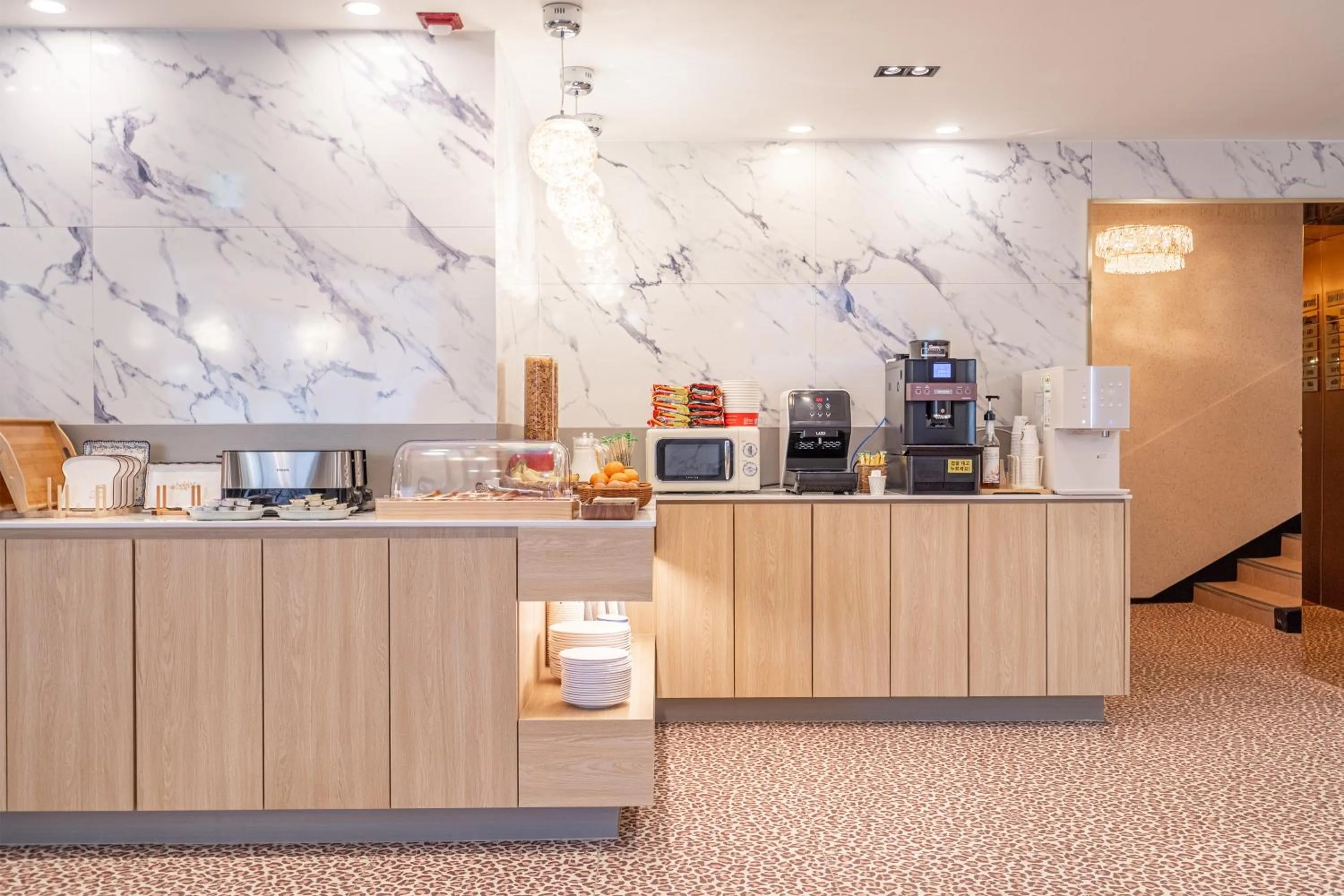 Food and drinks in Browndot hotel Gimhae cityhall