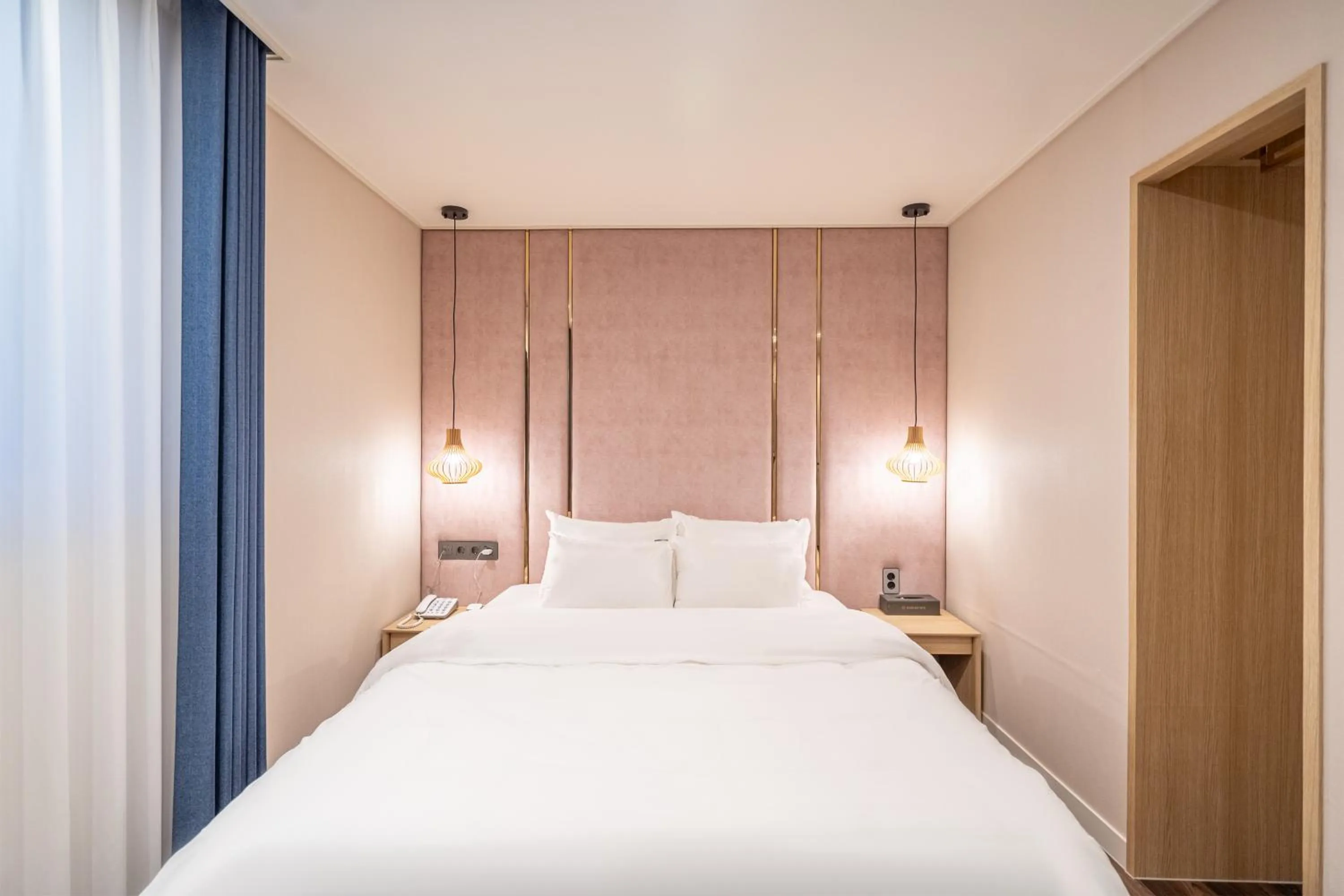 Bedroom, Bed in Browndot hotel Gimhae cityhall