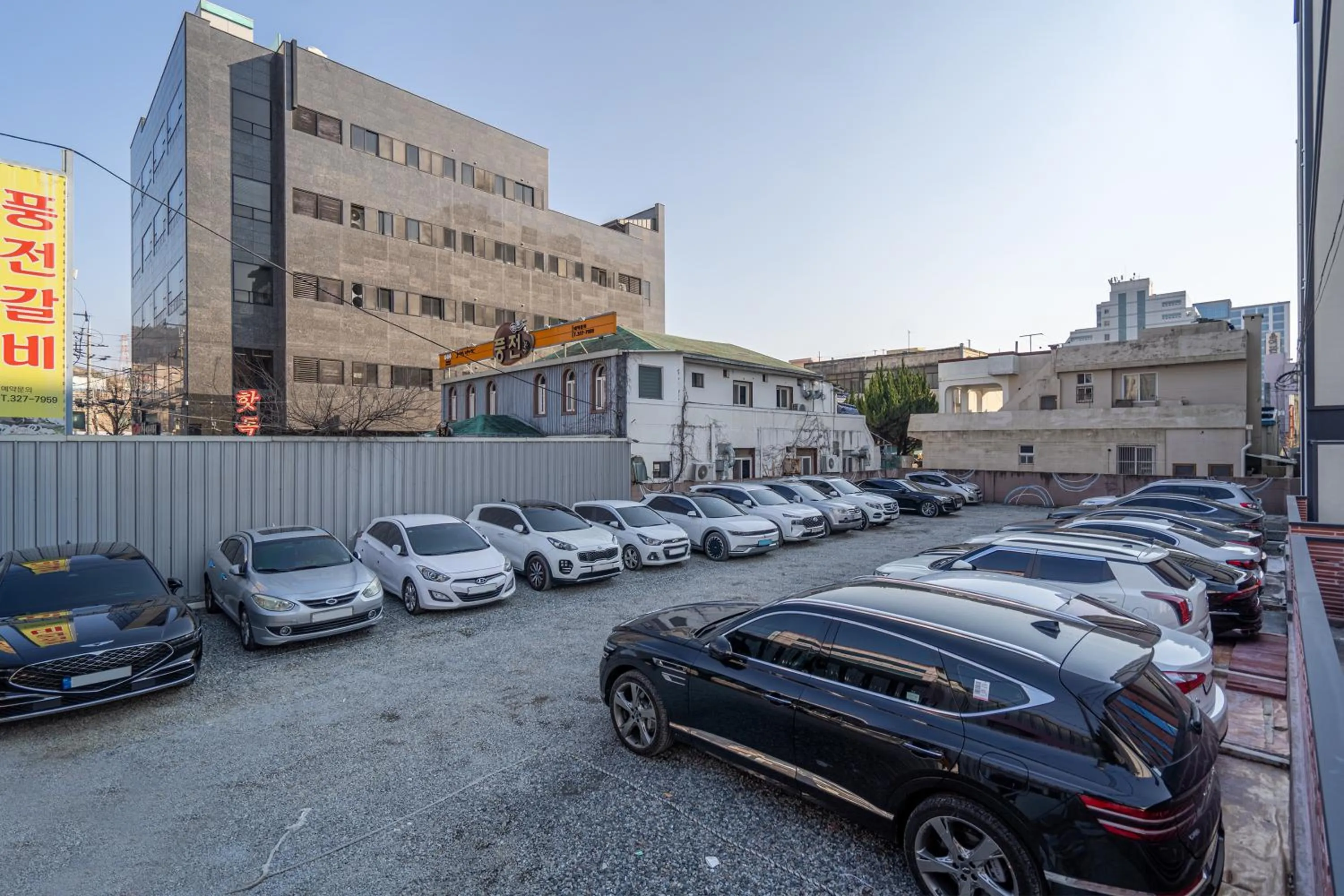 Parking in Browndot hotel Gimhae cityhall