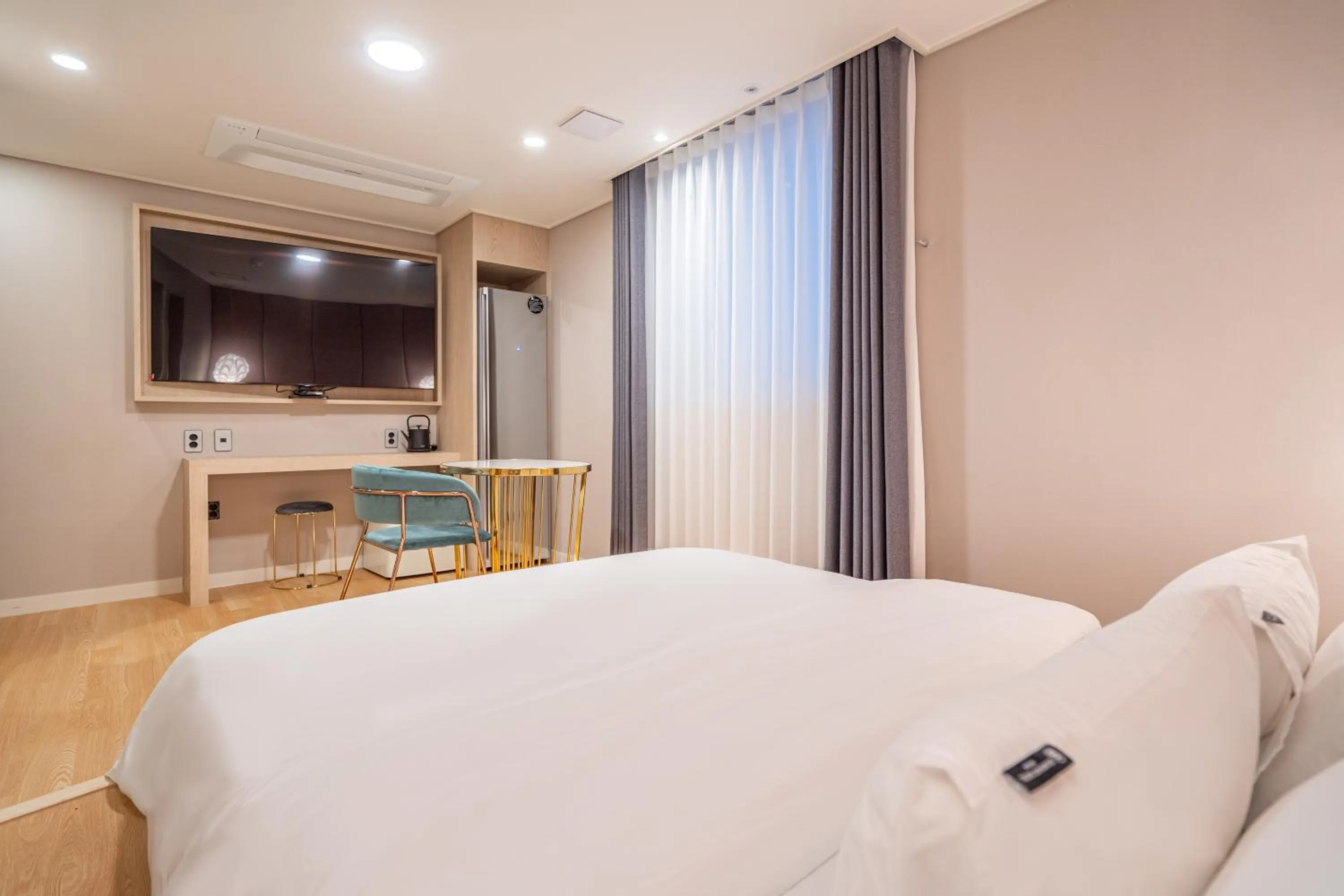 Photo of the whole room, Bed in Browndot hotel Gimhae cityhall