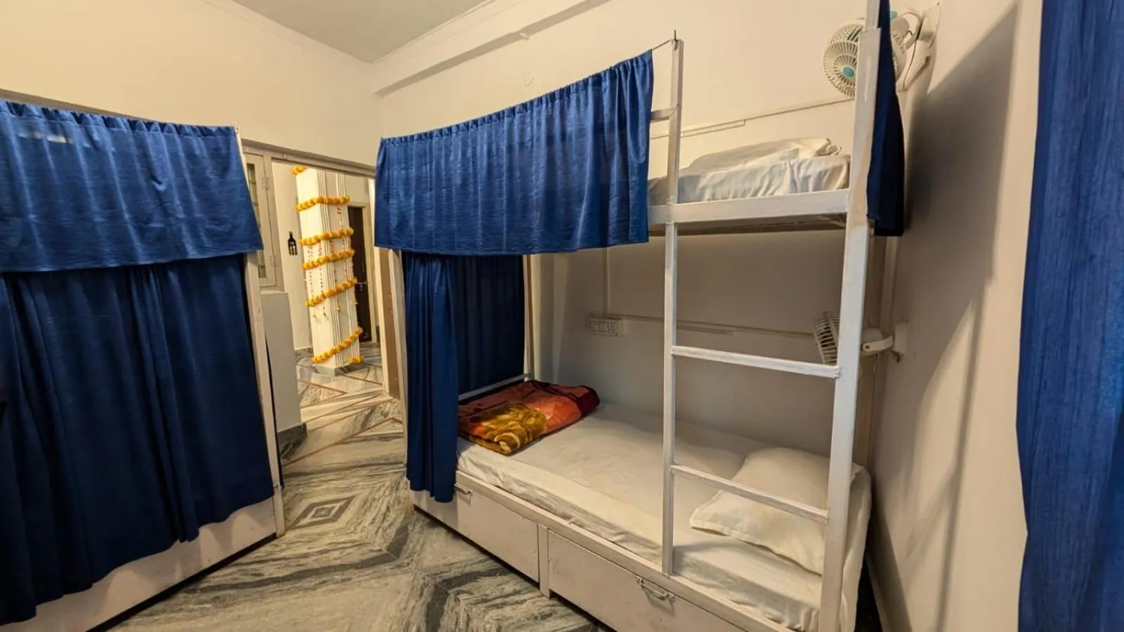 bunk bed, Bed in The GreenView HomeStay