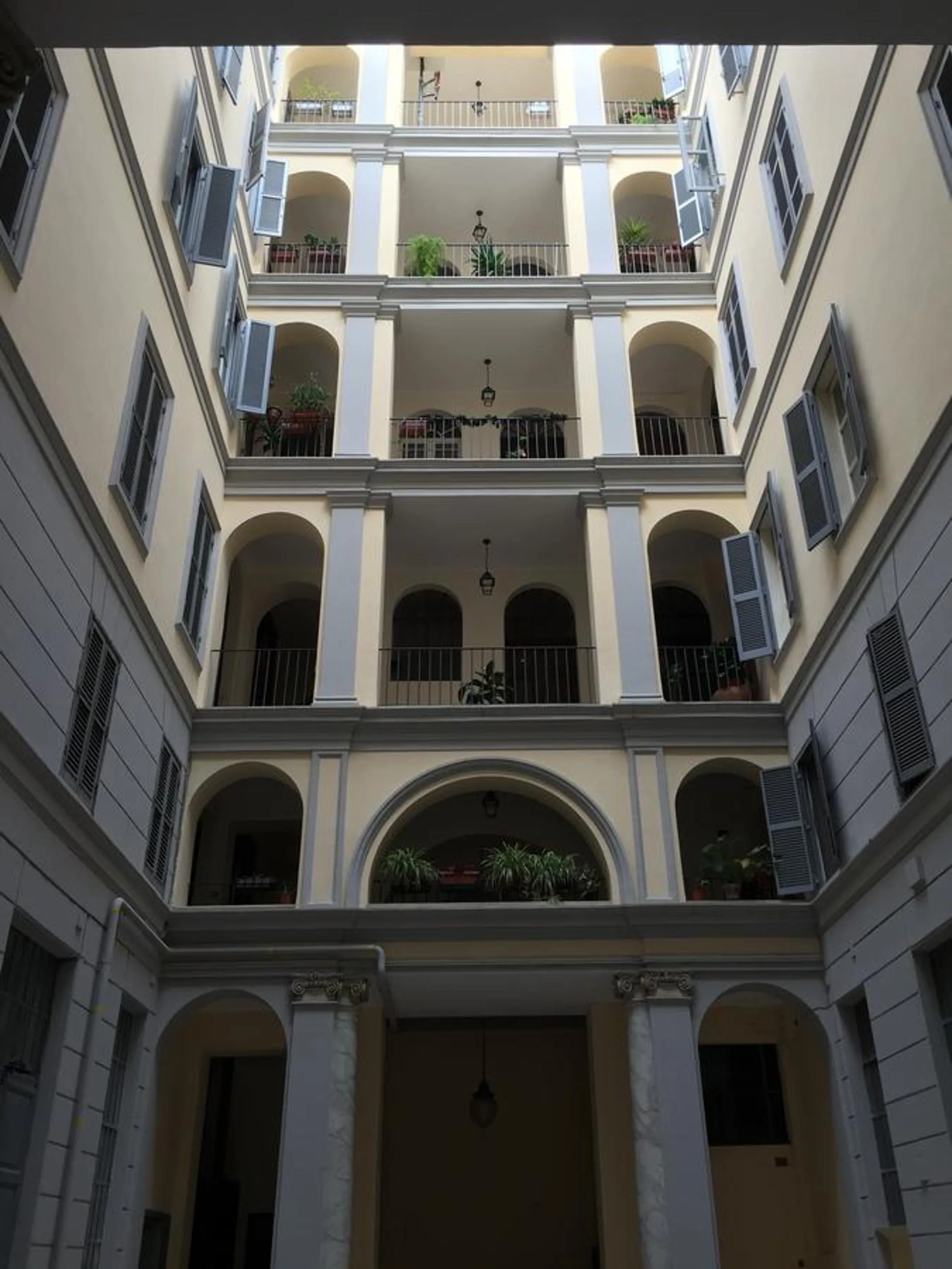 Property building in Merulana Suite Apartment