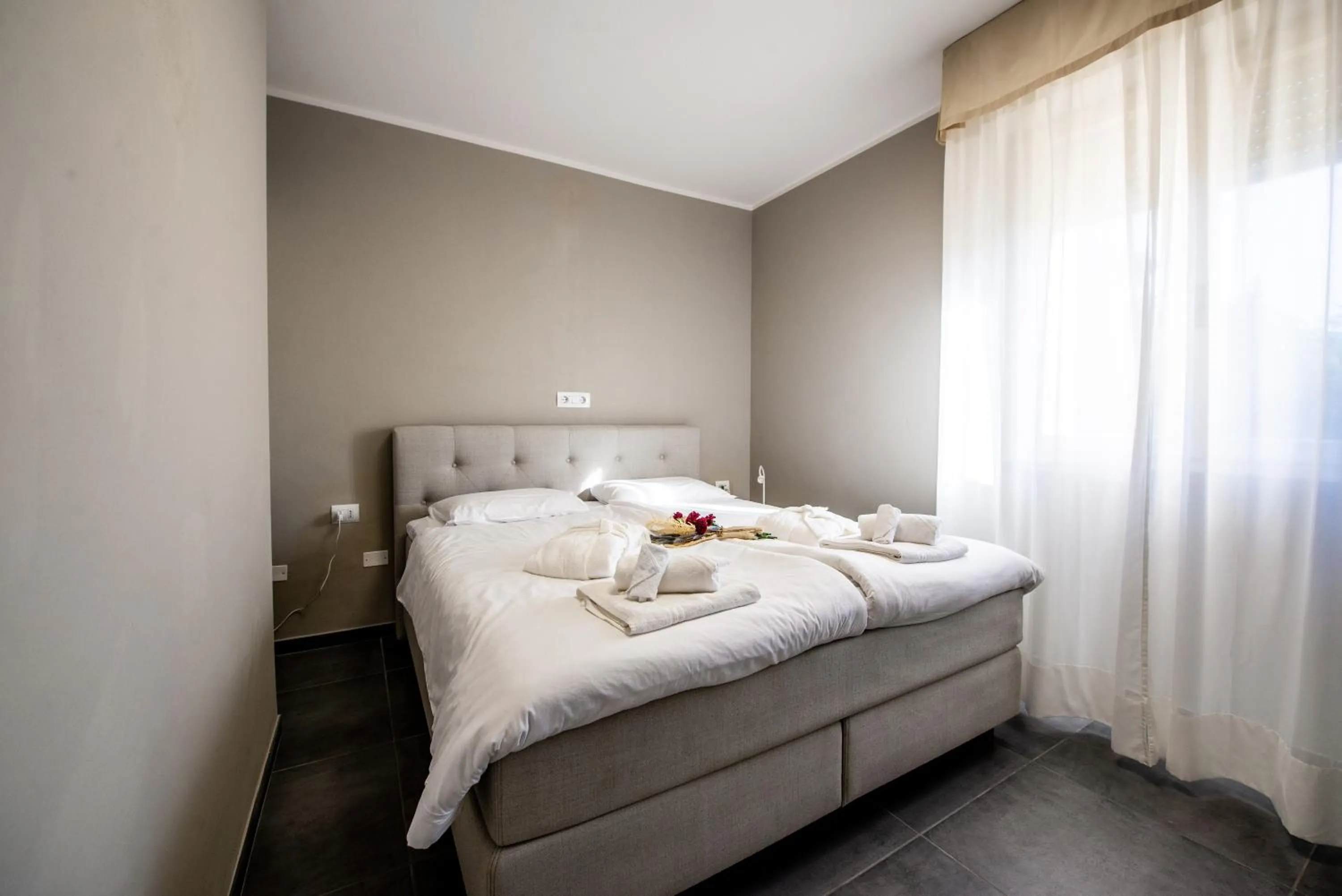 Bedroom, Bed in Il Pelagone Hotel & Golf Resort Toscana