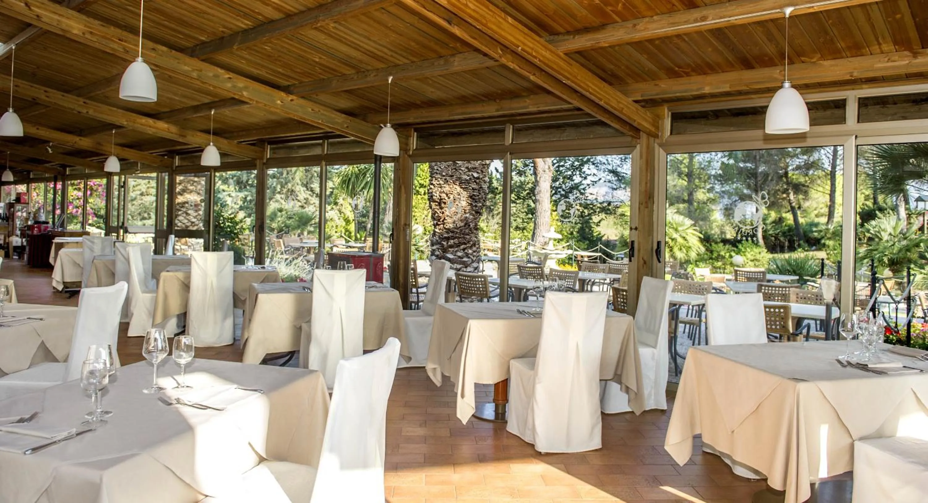 Restaurant/places to eat in Il Pelagone Hotel & Golf Resort Toscana