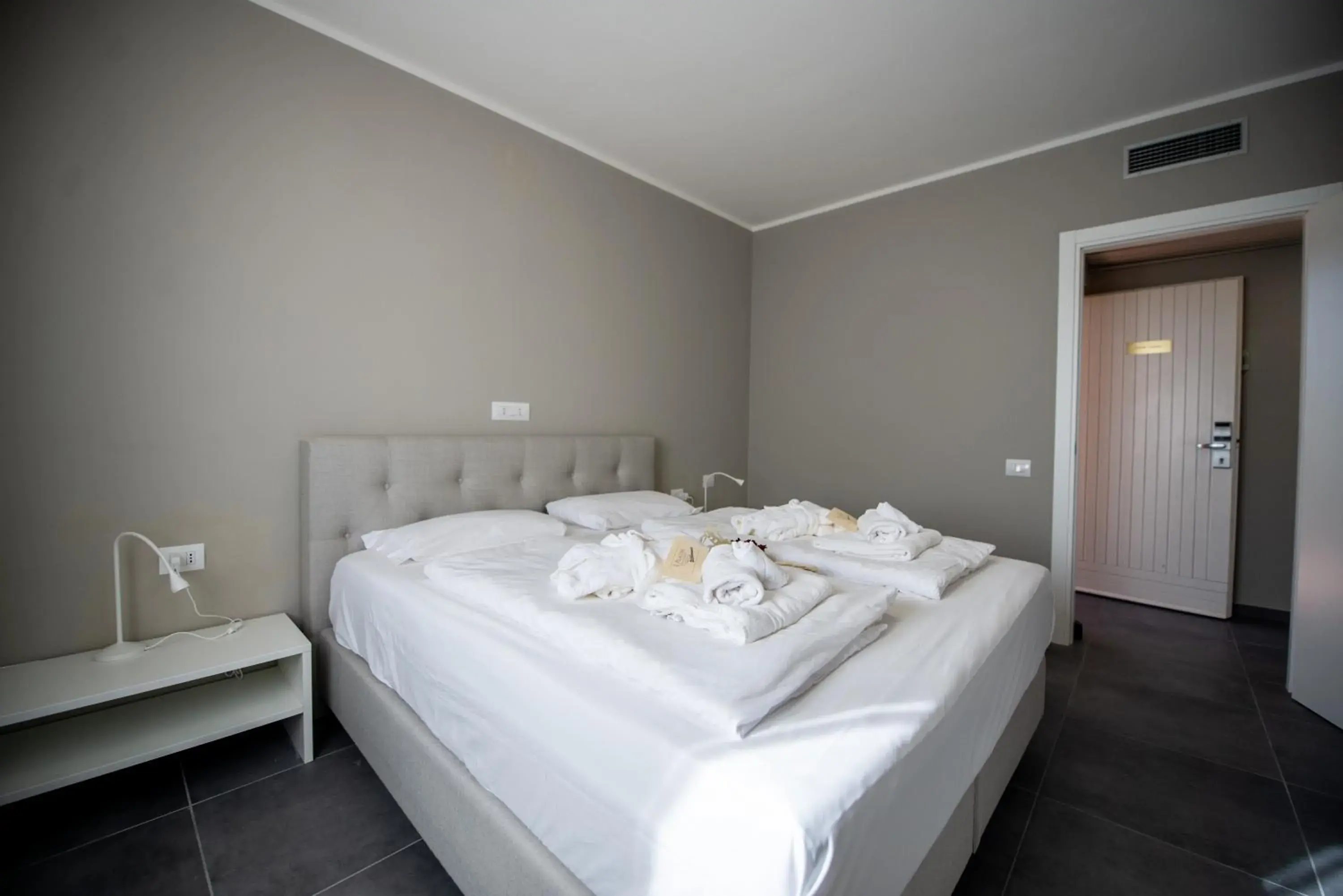 Standard Apartment - 2 Rooms in Il Pelagone Hotel & Golf Resort Toscana Standard Apartment - 2 Rooms in Il Pelagone Hotel & Golf Resort Toscana