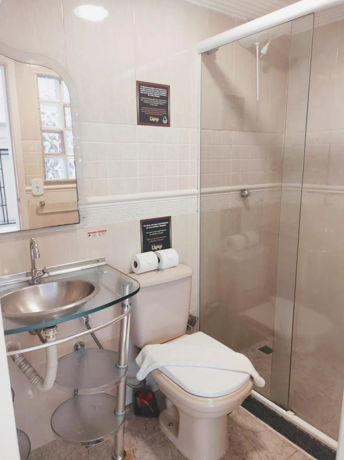 Shower in Pousada Capua Buzios