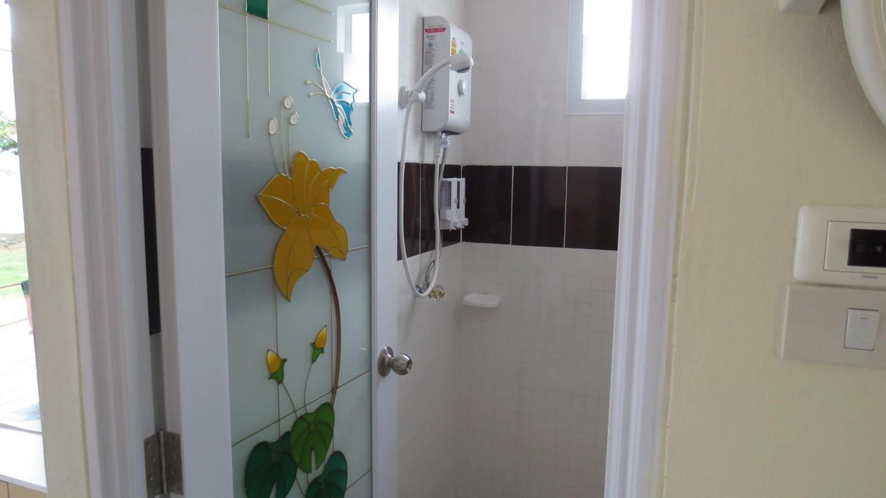 Bathroom in Lomtalay Resort Trat