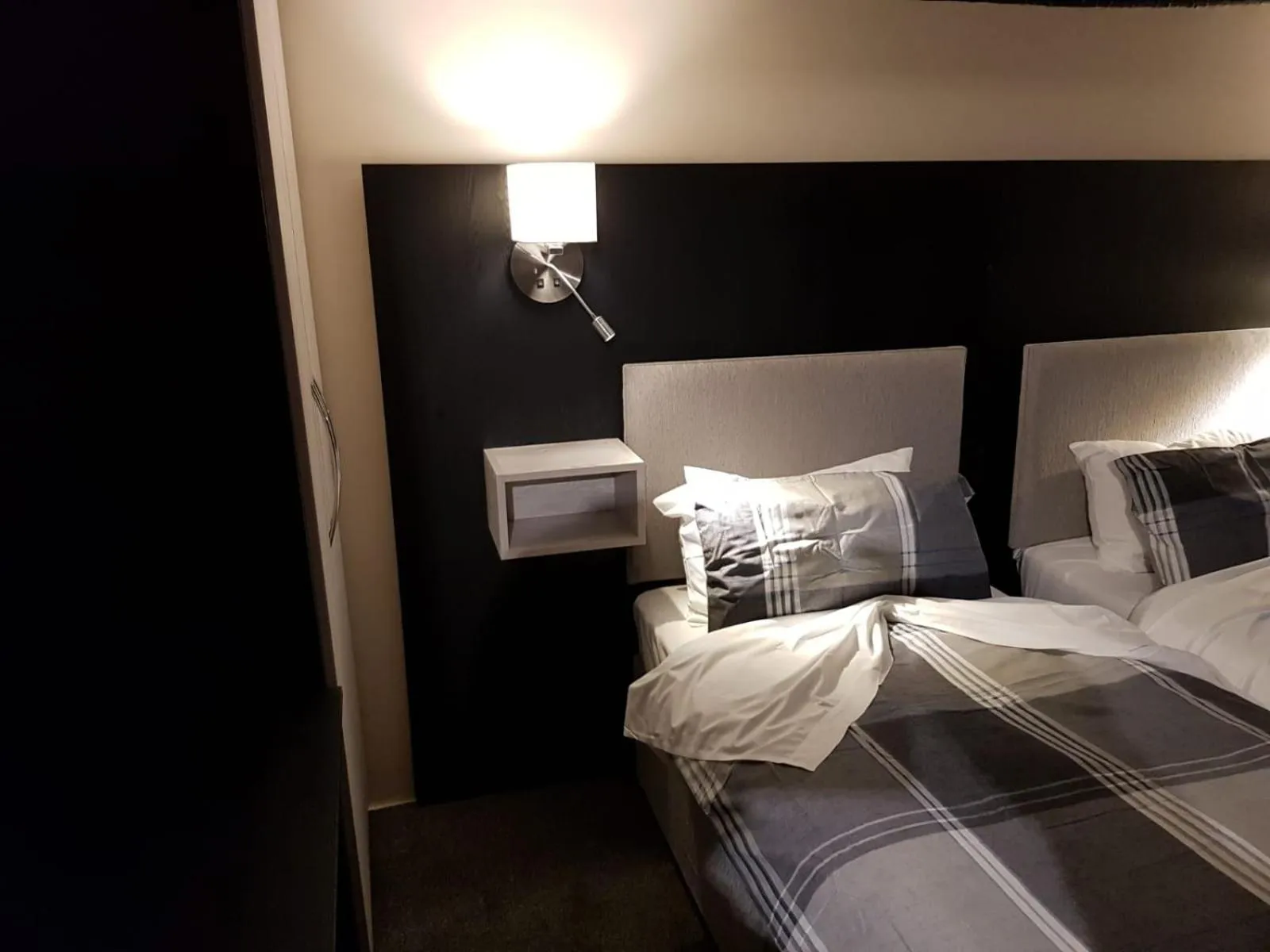 Bed in The Old Black Horse Inn