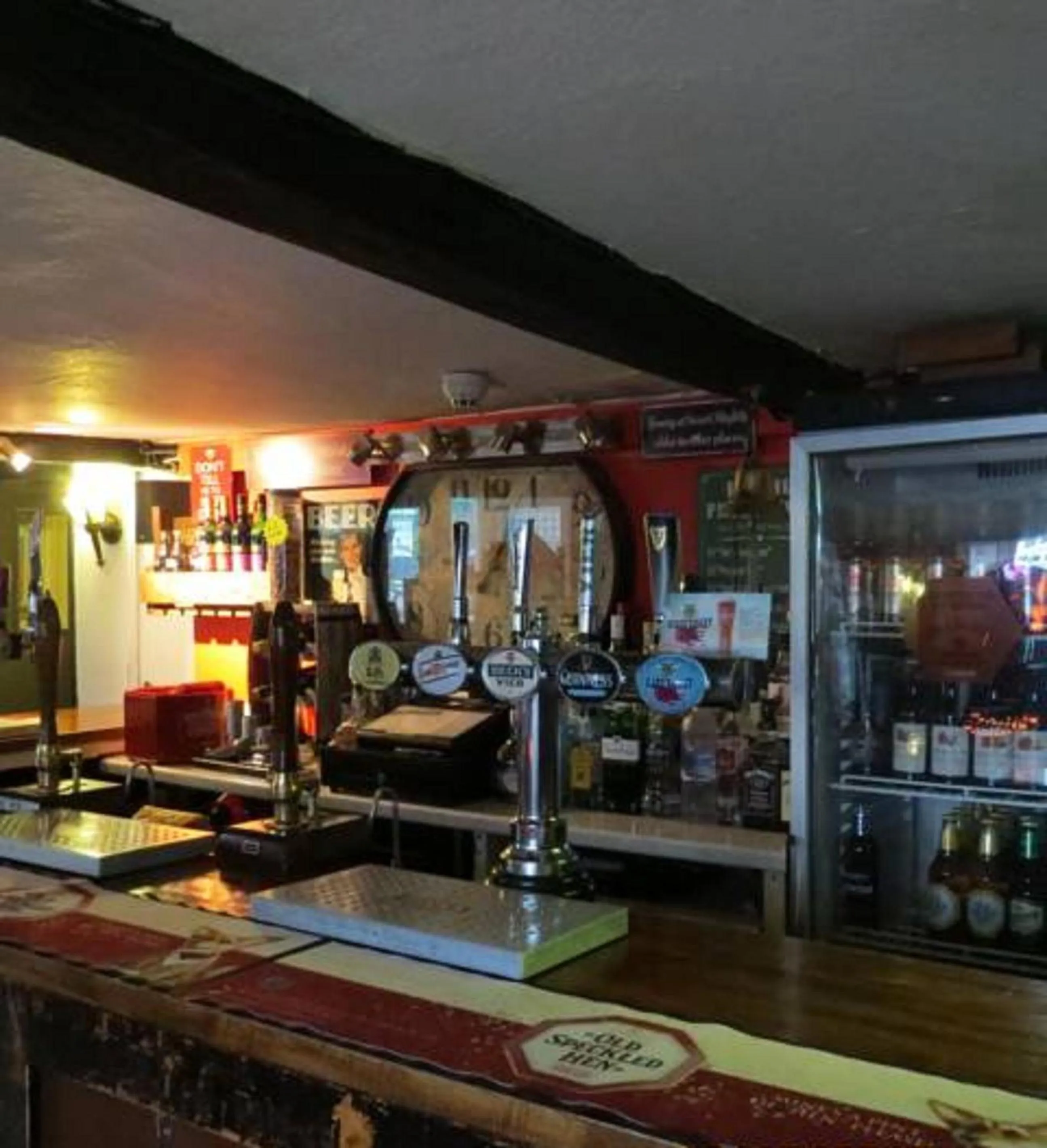 Alcoholic drinks in The Old Black Horse Inn