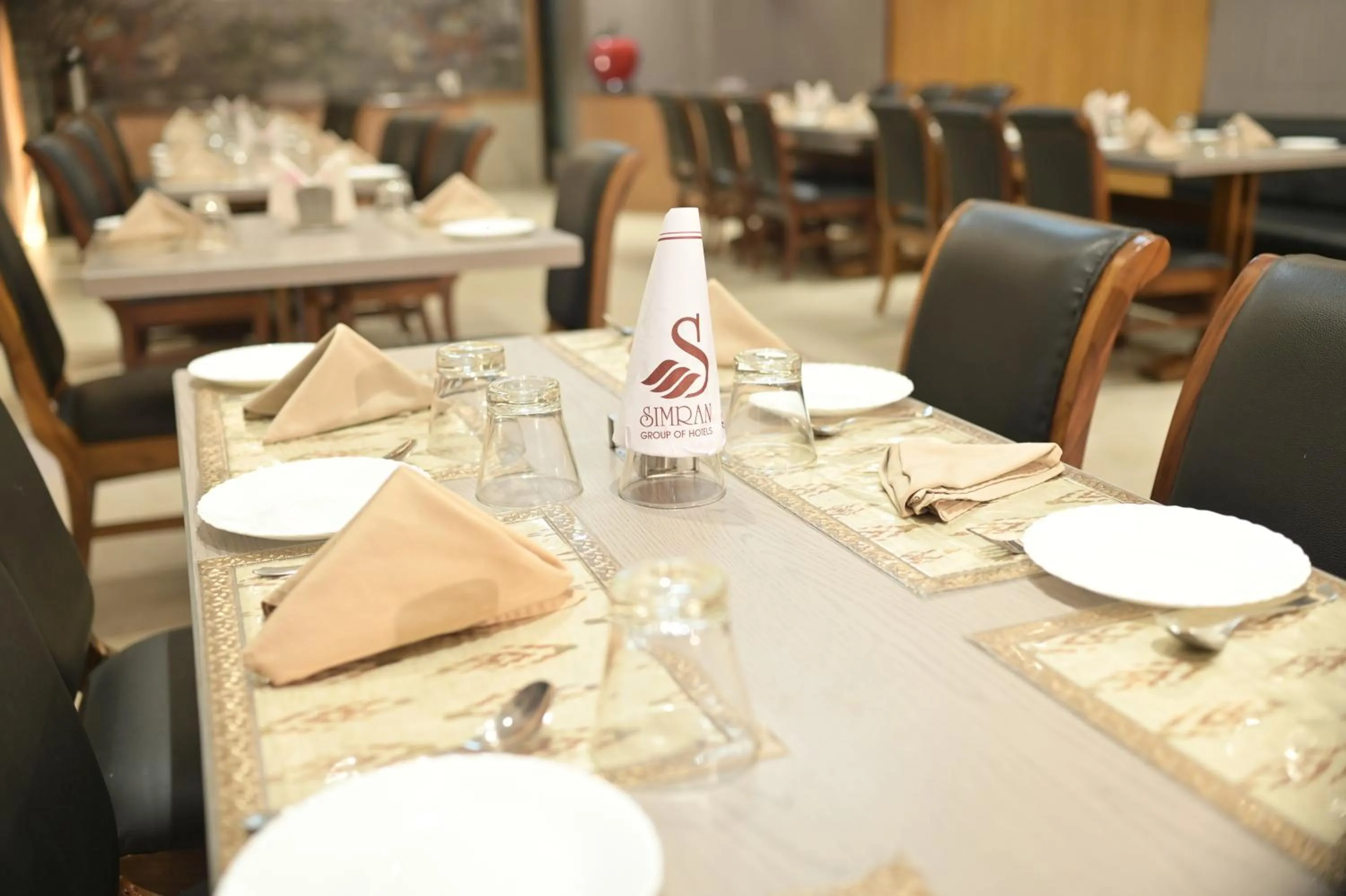 Restaurant/places to eat in Hotel Simran - Raipur Junction