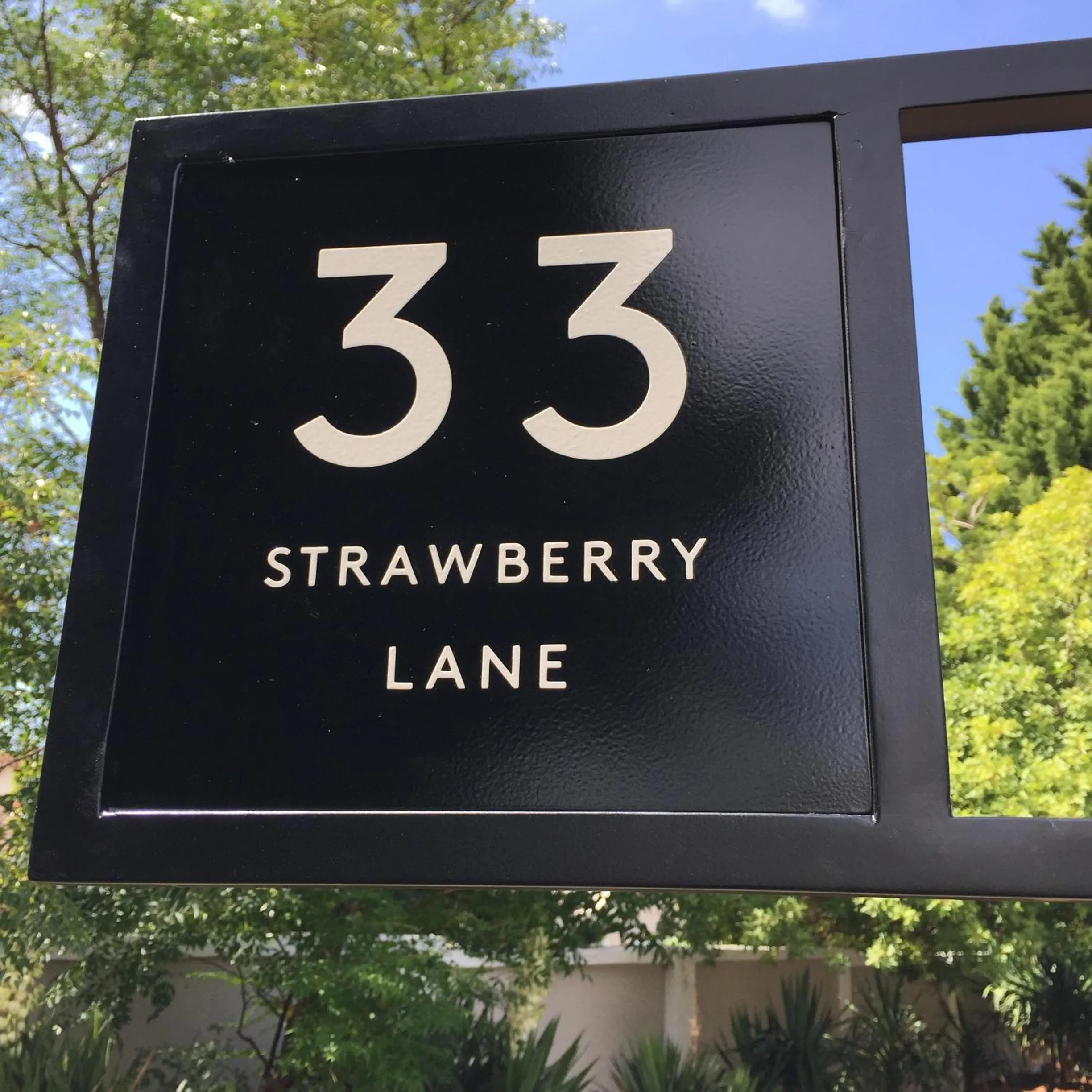Facade/entrance in 33 Strawberry Lane - Studio and Cottage