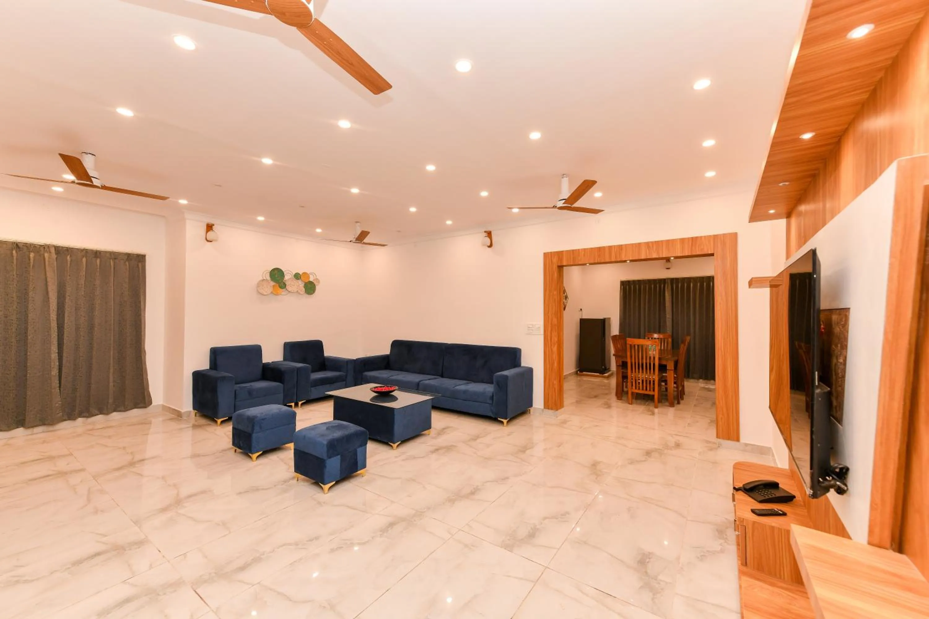 Living room in Hotel Shine International