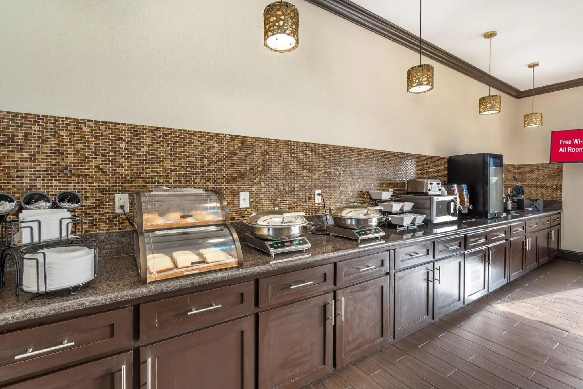 Breakfast in Best Western Trail Dust Inn & Suites