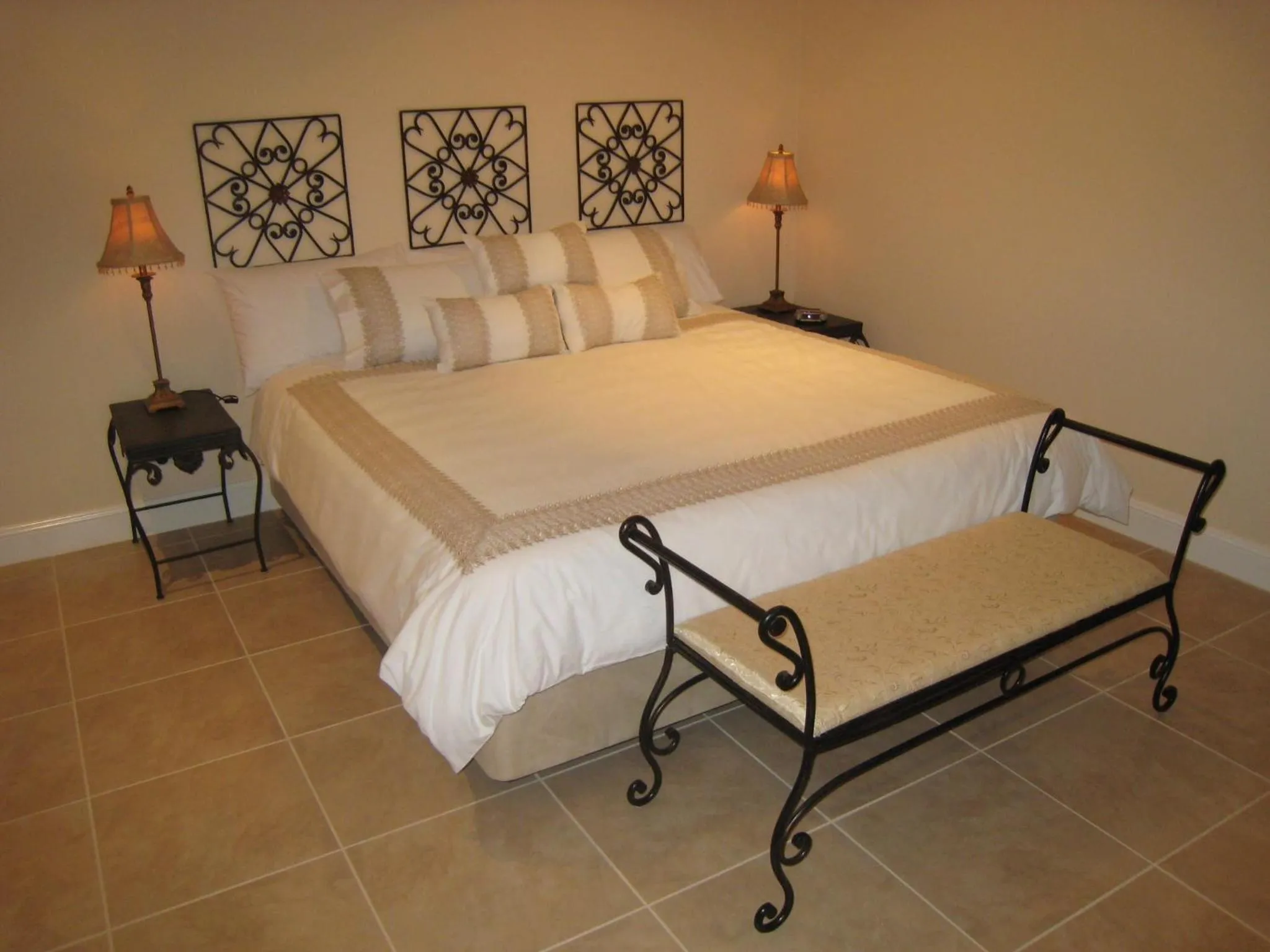 Bedroom, Bed in Brezza Bella Boutique Bed & Breakfast