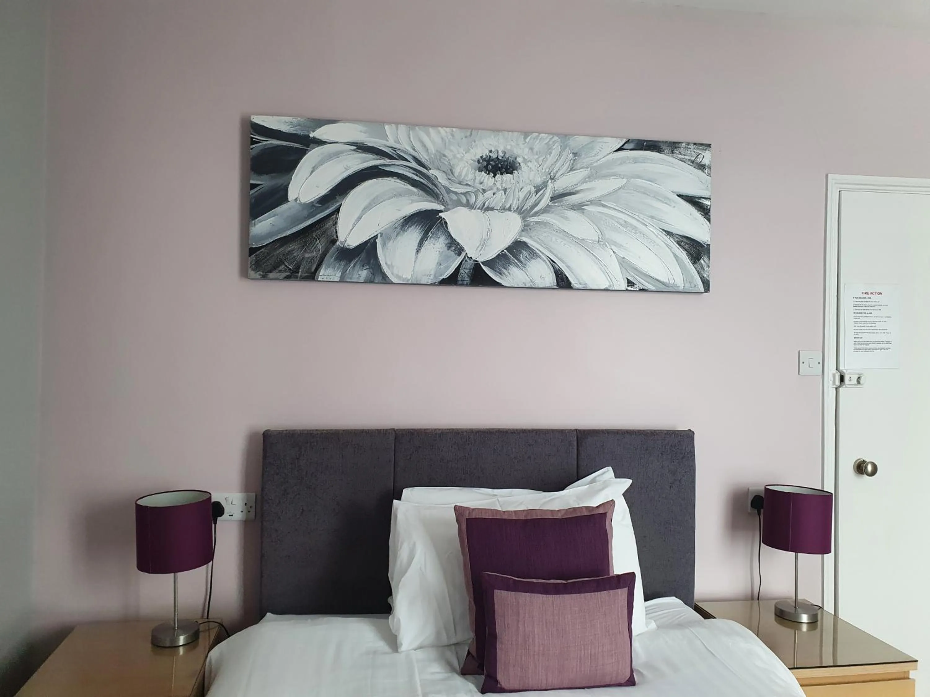 Decorative detail in Grosvenor House Hotel