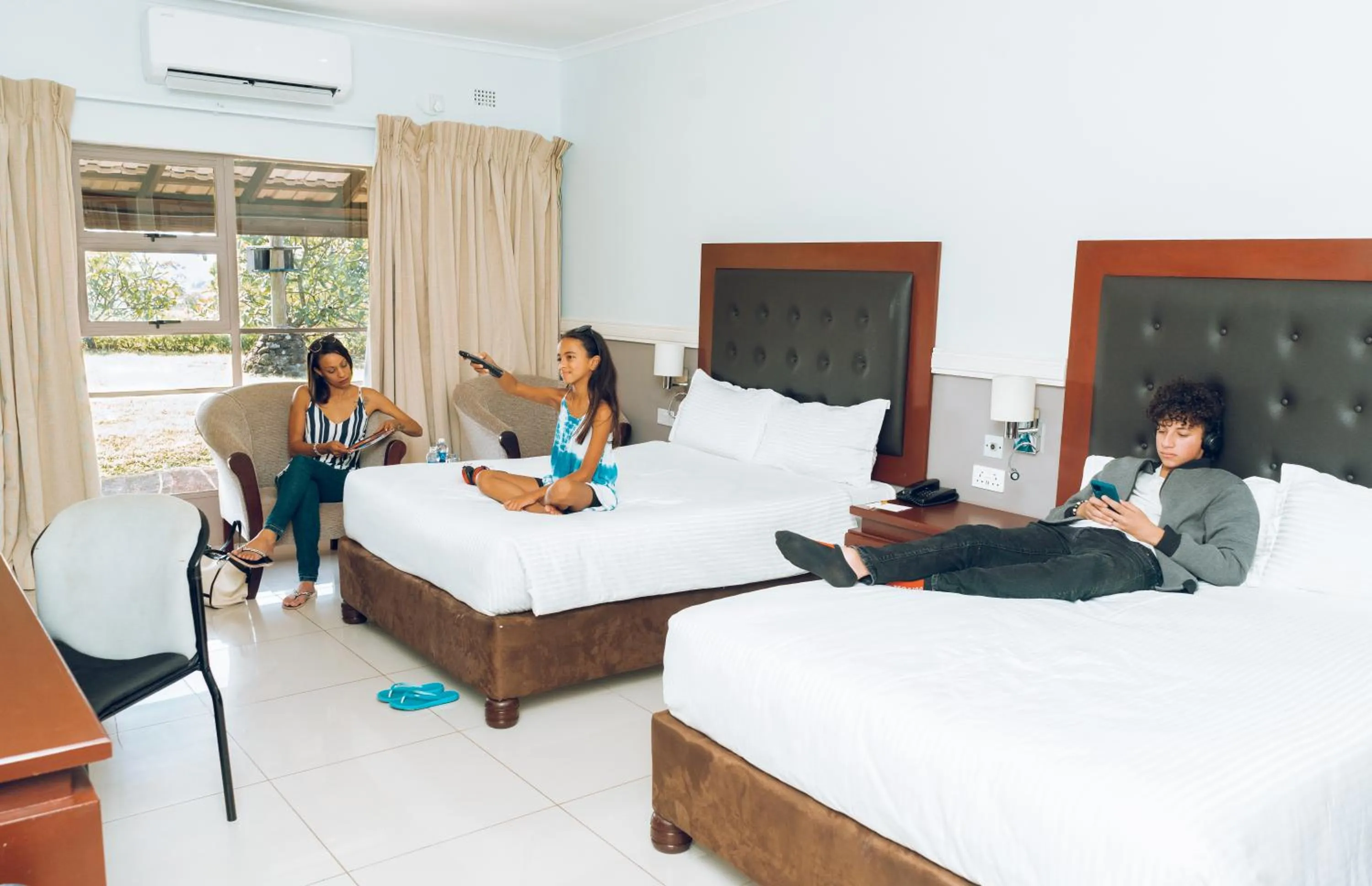 Bedroom in Great Zimbabwe Hotel
