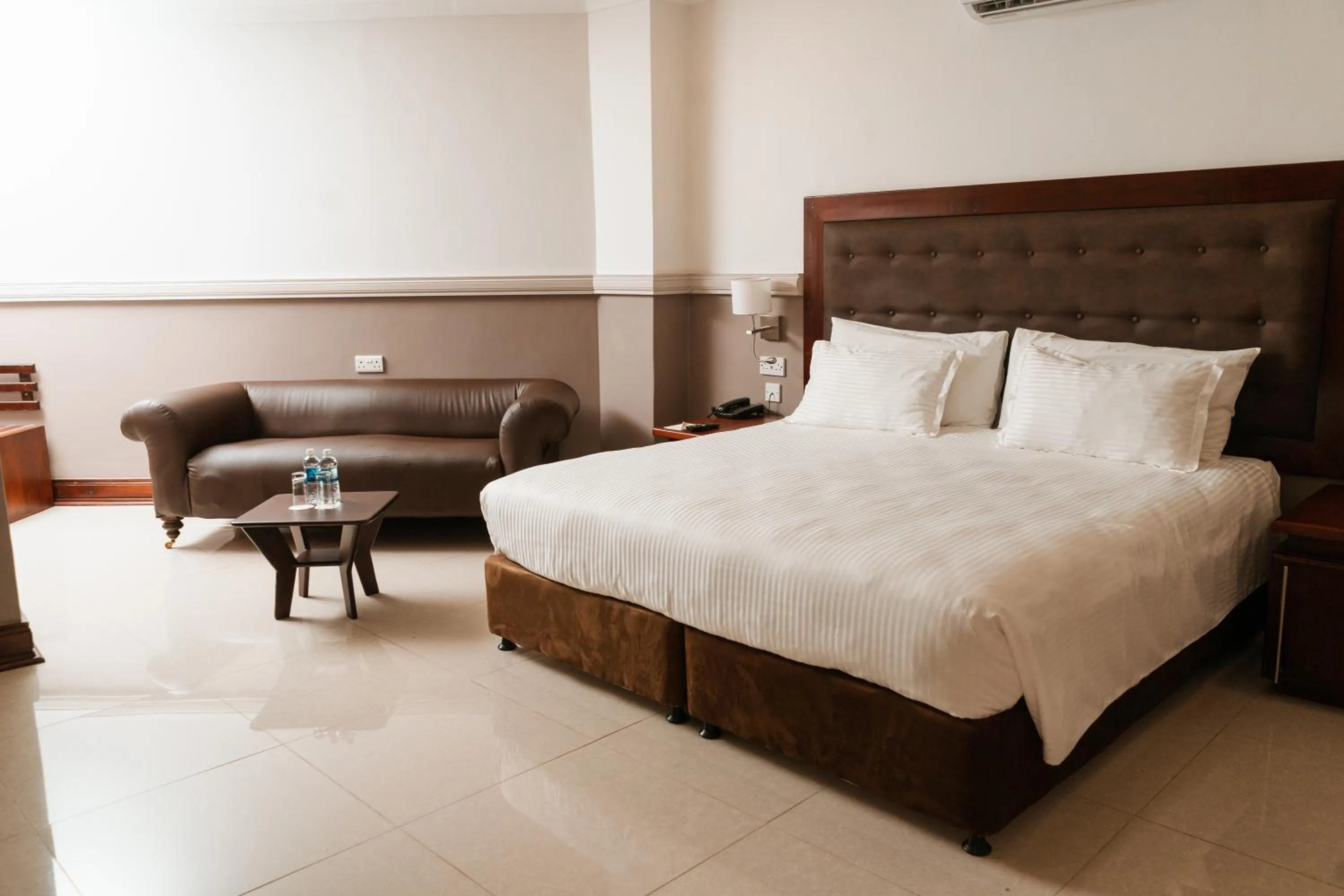 Bedroom in Great Zimbabwe Hotel