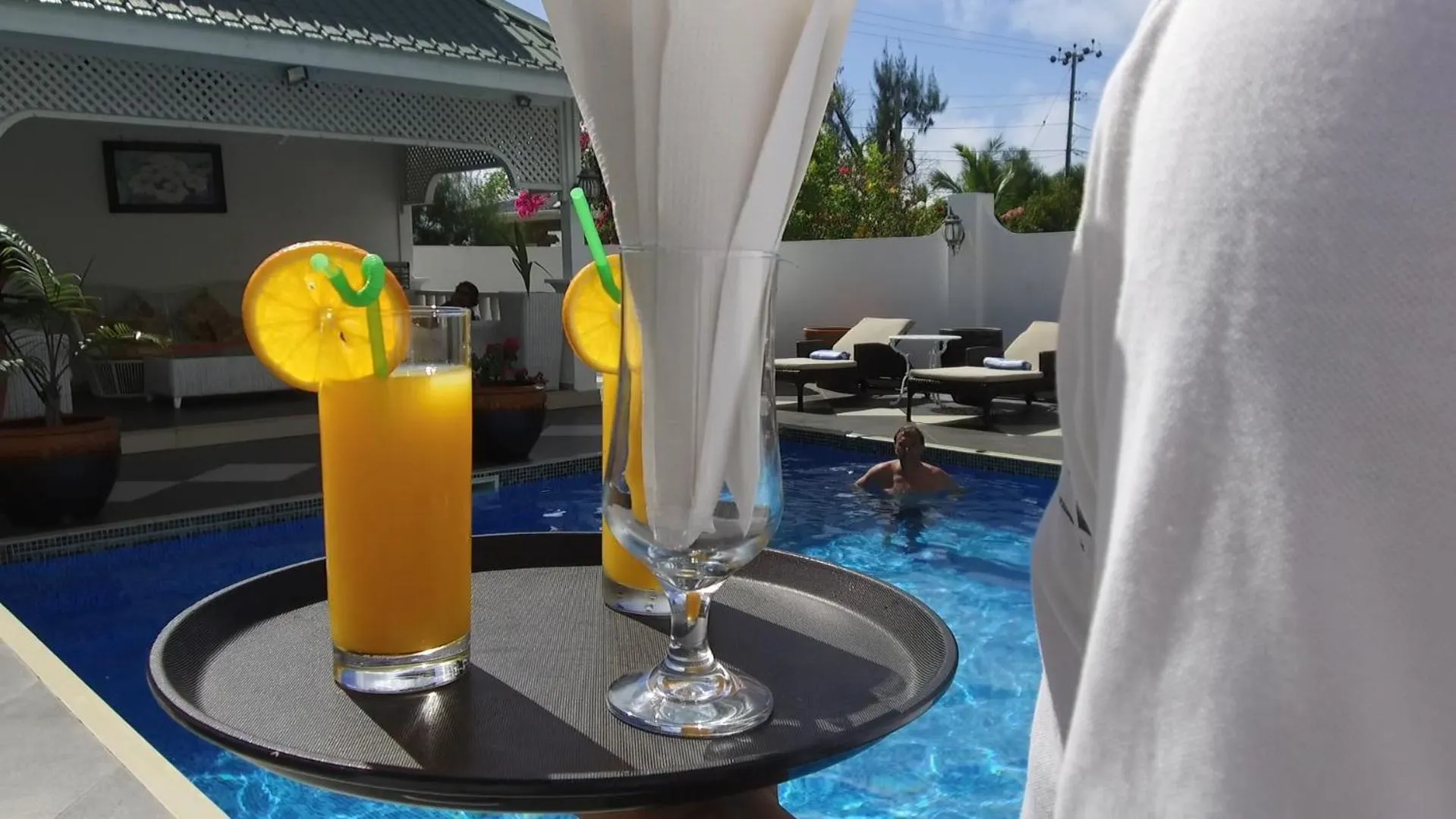 Pool view in Le Bonheur Villa